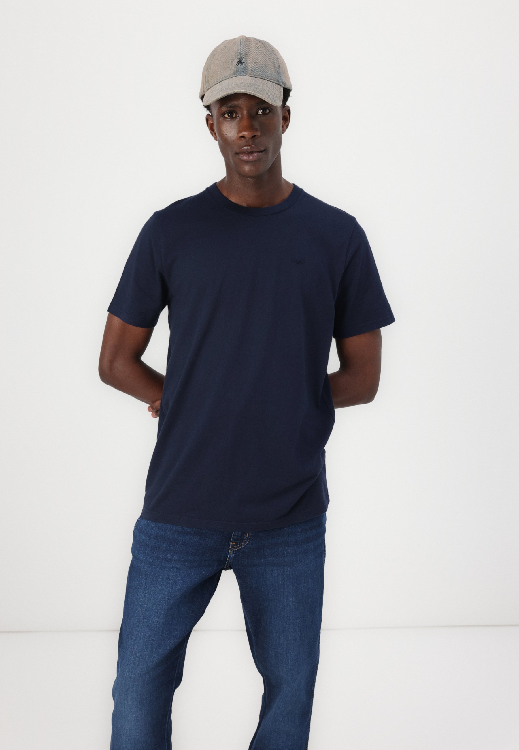 Hollister Co. ICON COOL 5 PACK - T-shirt basic - verde/blu/bianco/kaki/azzurro