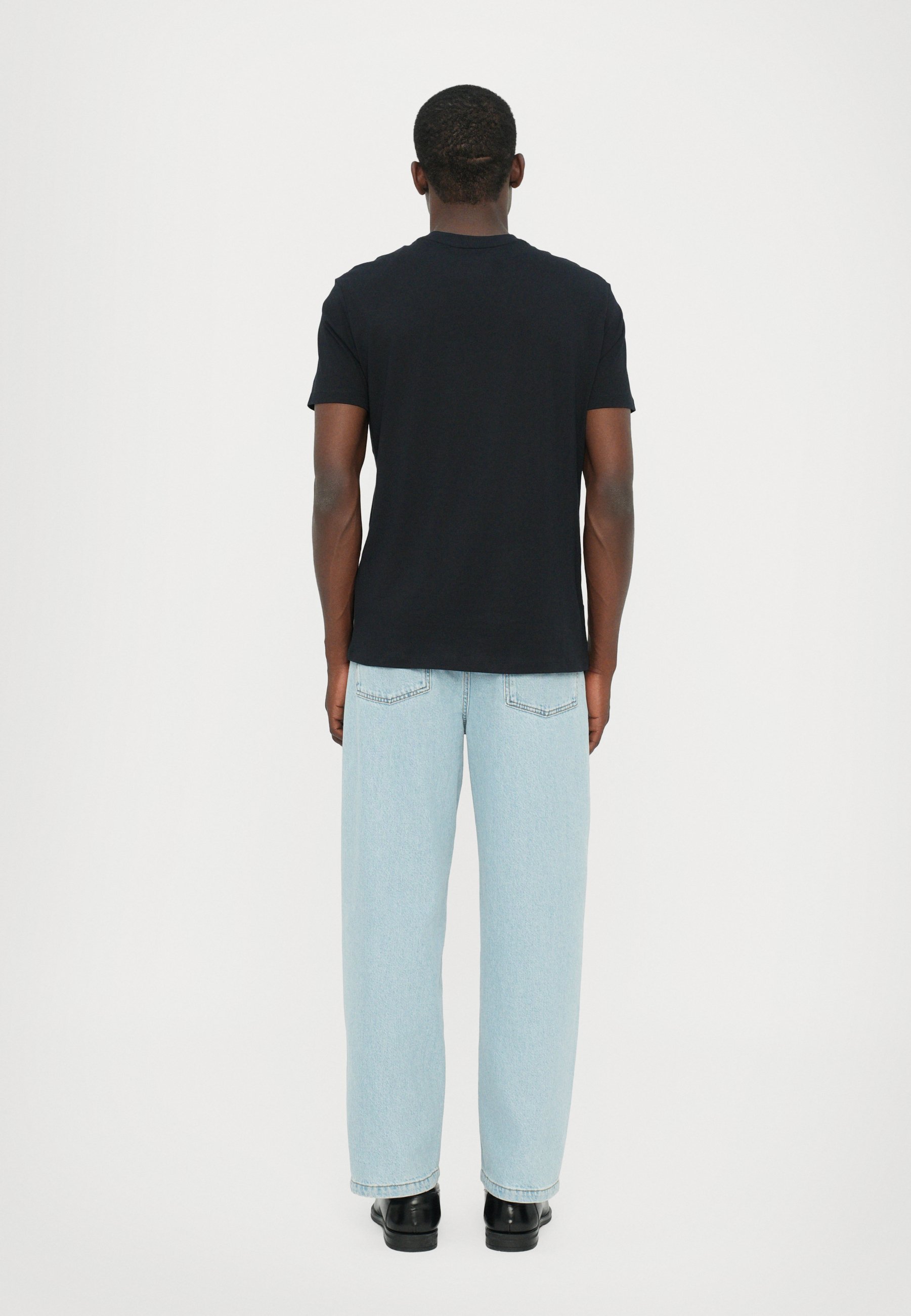 T-shirt basique Armani Exchange - bleu marine foncé