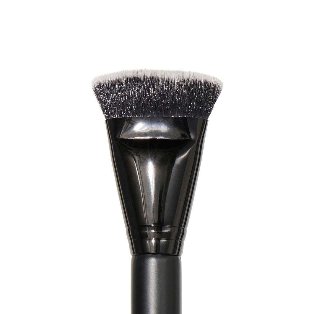 Čopič za konturiranje pudra elf Cosmetics - 1 kos