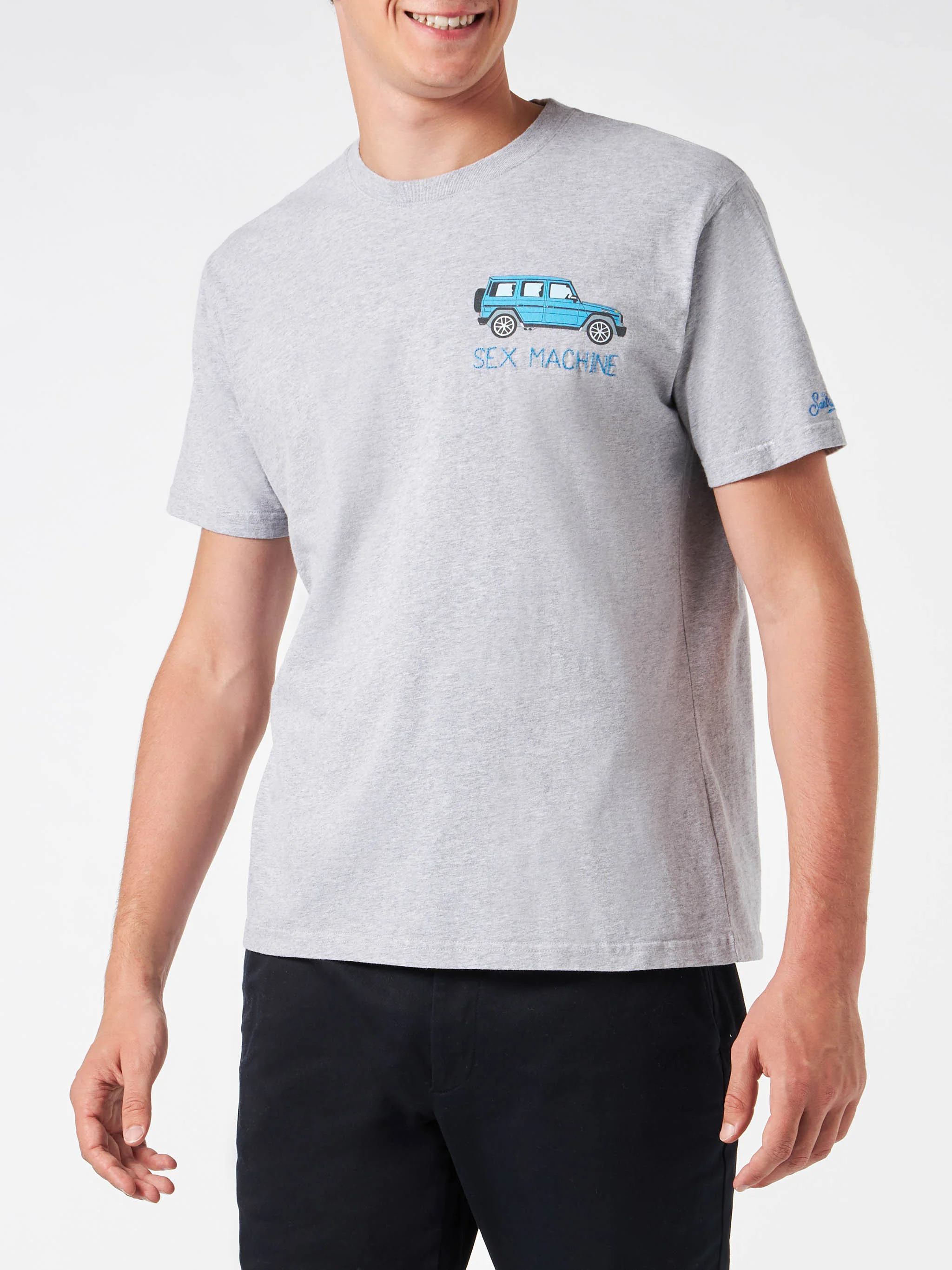 Heren T-shirt van zwaar katoen met borduursel van een seksmachine