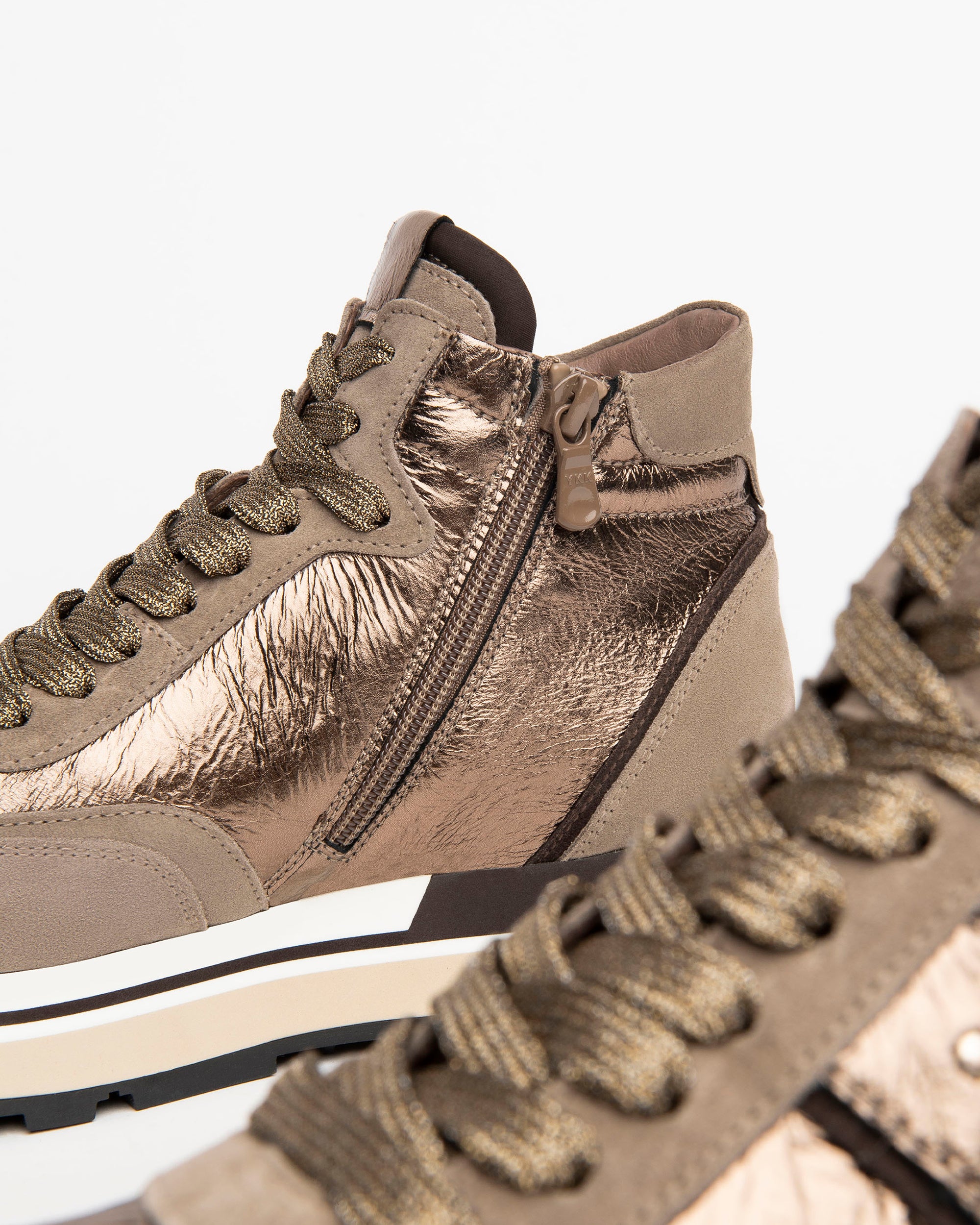  Damen-Sneaker mit hohem Schaft aus Leder und Wildleder