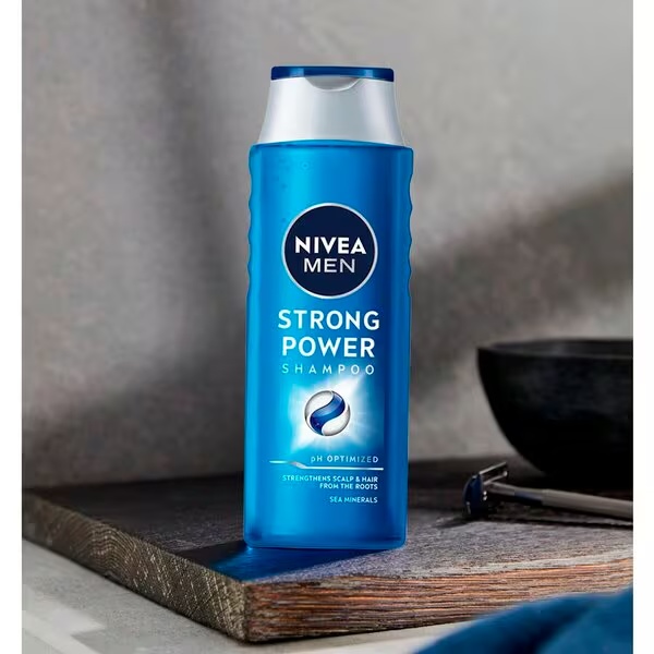 NIVEA Men Strong Power шампон<br>250ml - Сви типови косе