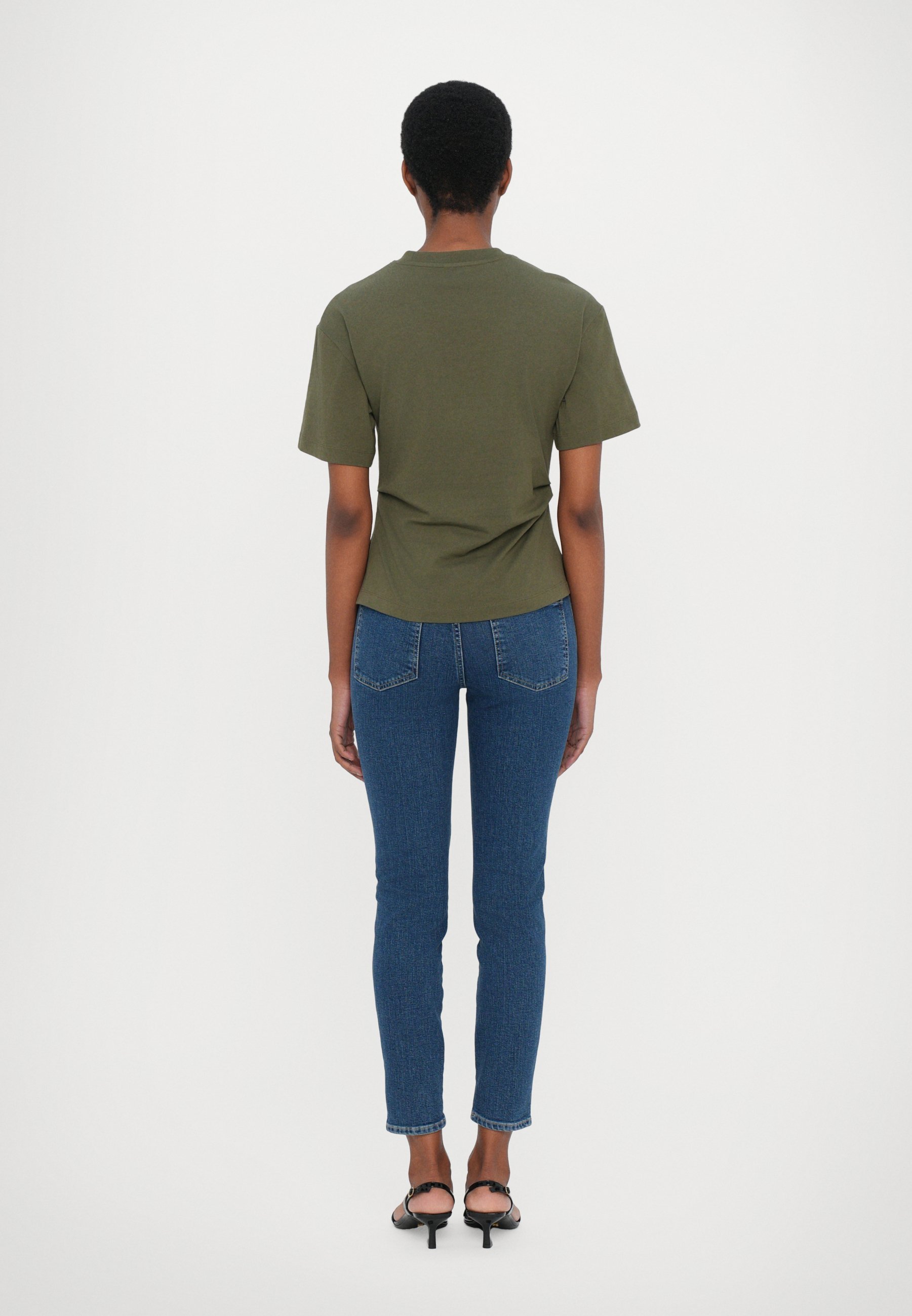 CHIUSO DRAPED - T-shirt basic - verde foresta