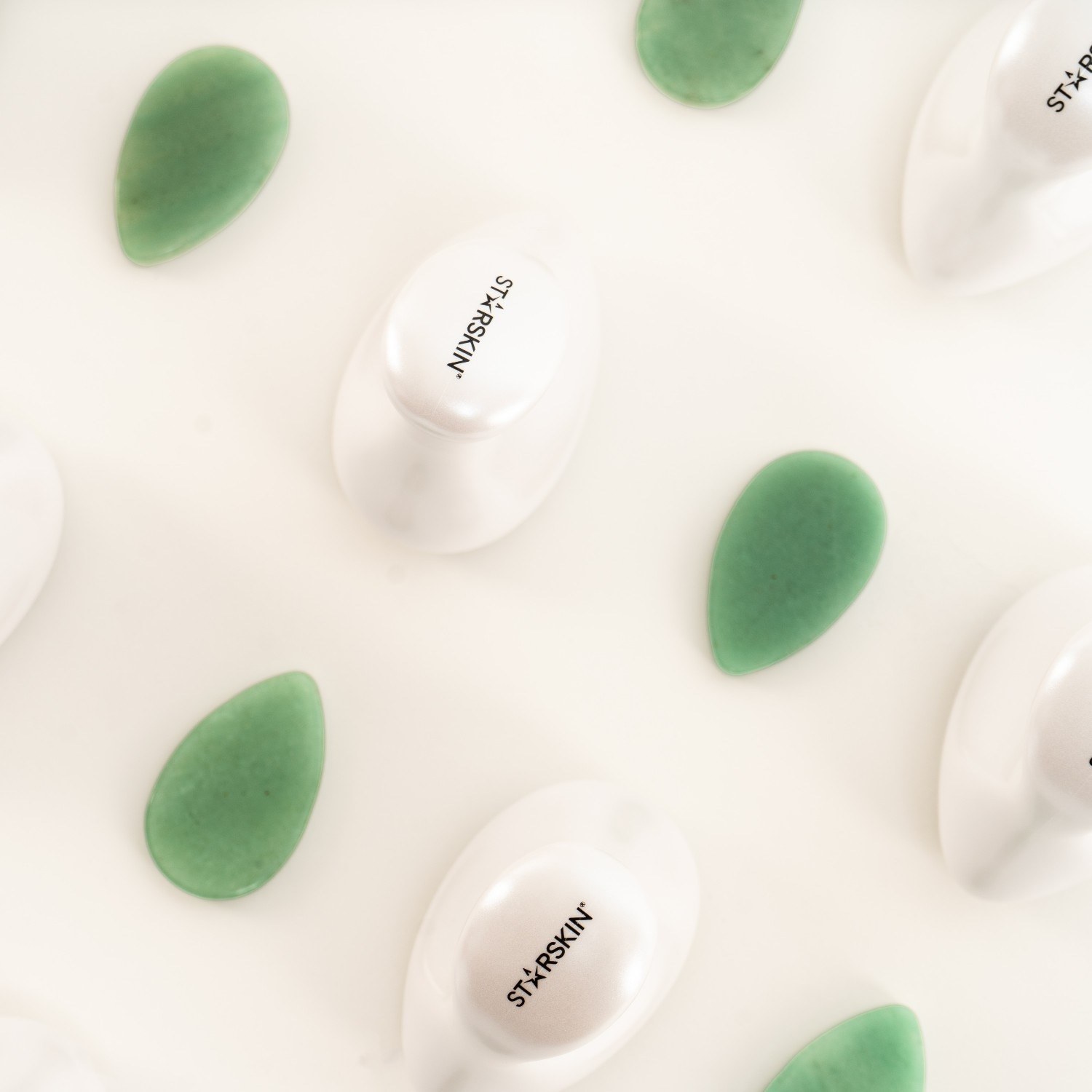 Masážny prístroj na tvár STARSKIN® Skin Iron Face Jade - Jade