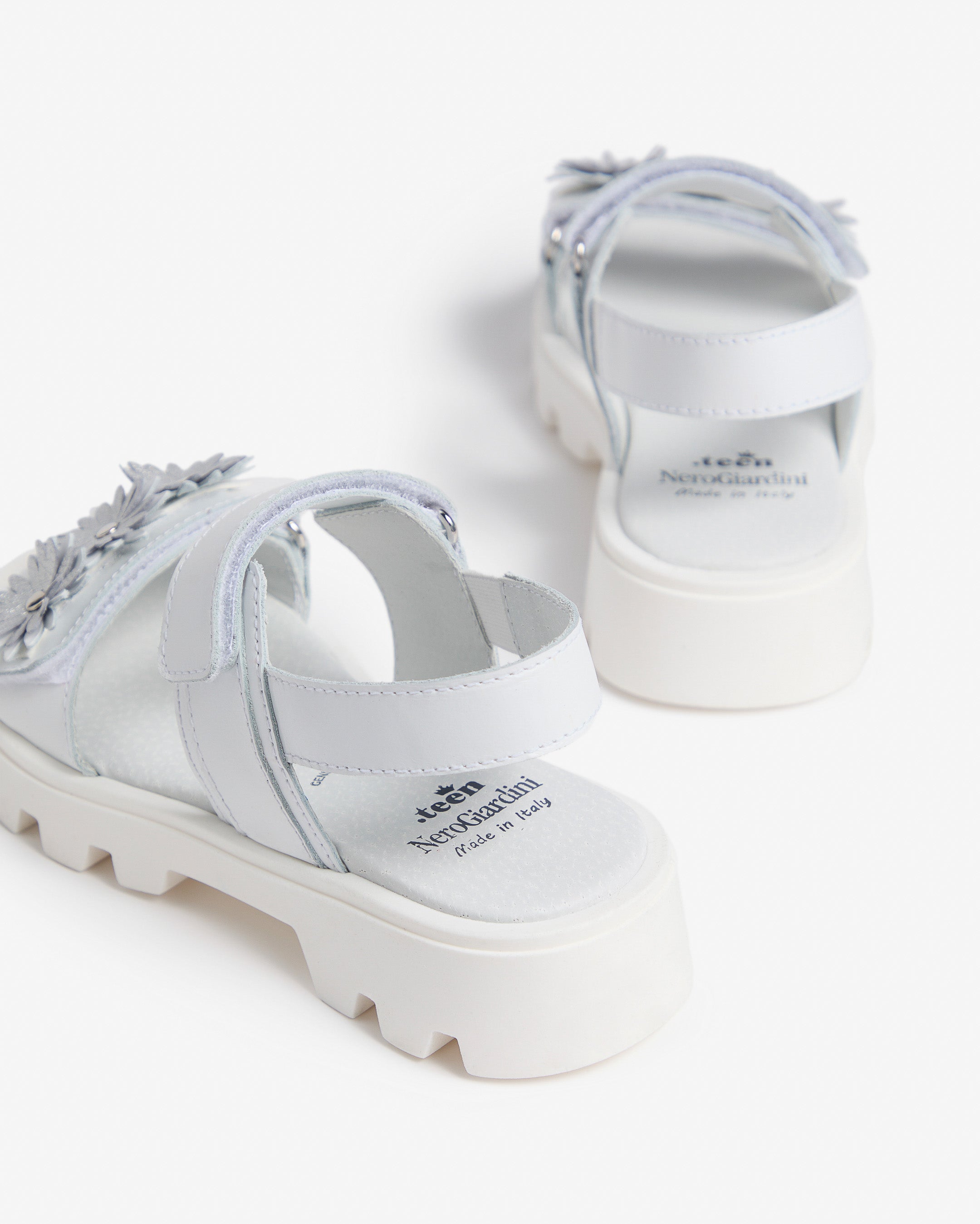 Sandales en cuir pour adolescentes