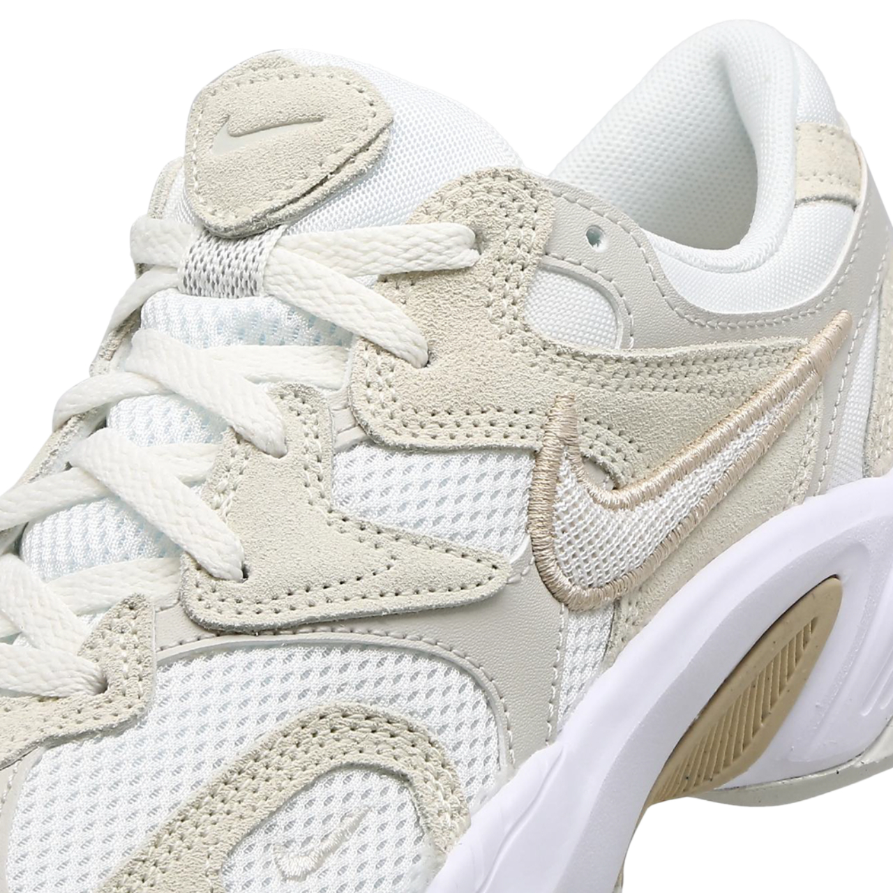 Nike Al8
