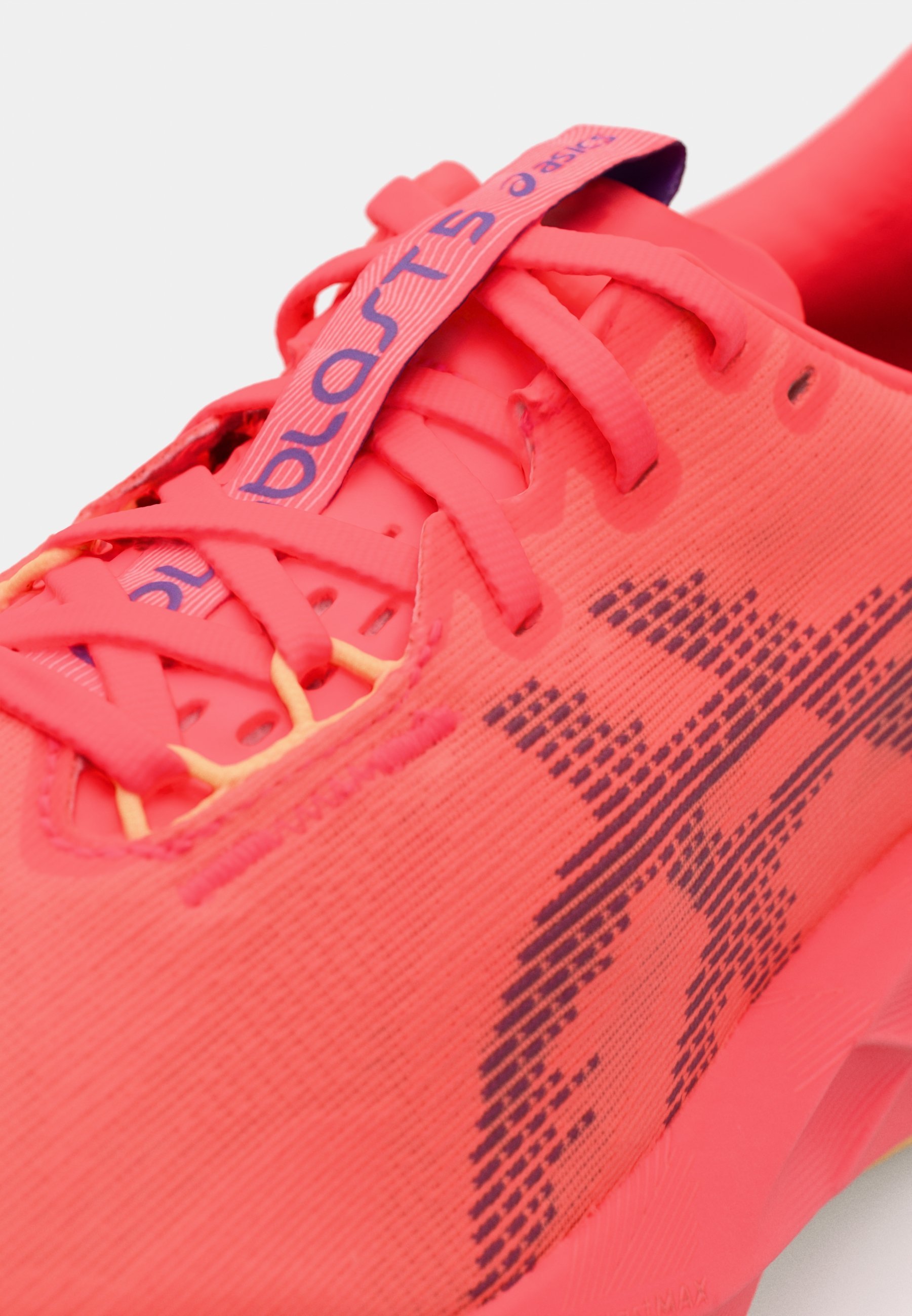 ASICS NOVABLAST 5 - Scarpe da corsa su strada - rosso acceso/viola edo
