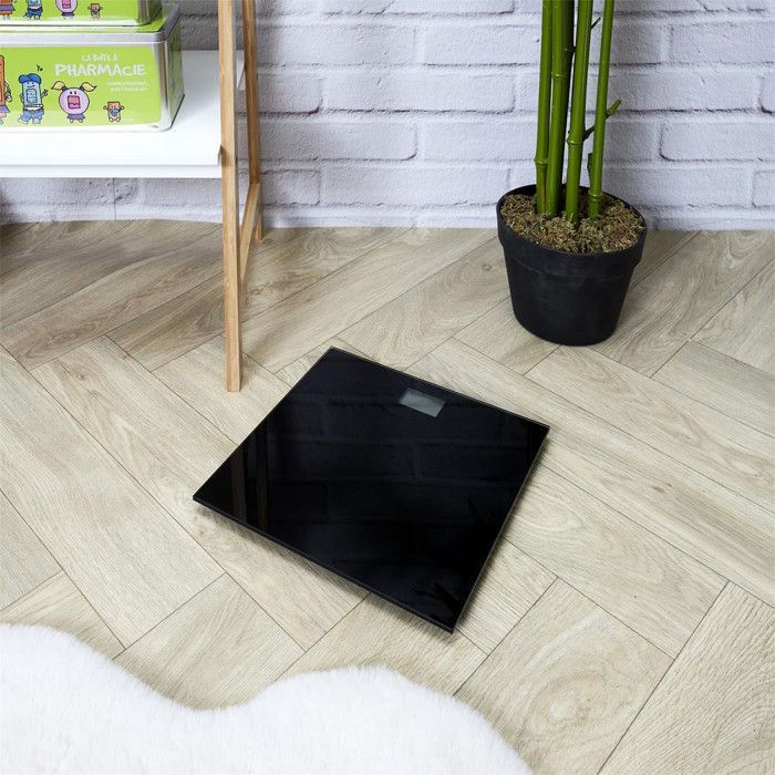DANNA Elegant Black Digital Bathroom Scale with LCD Screen