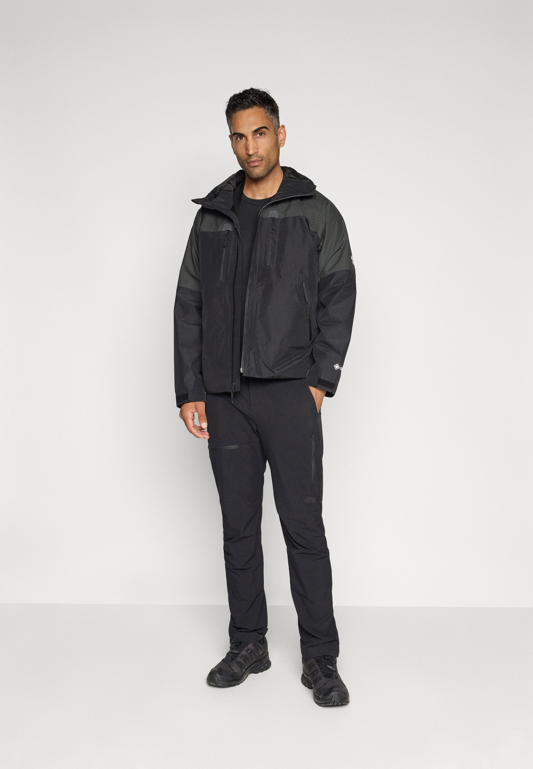 „The North Face“ M HKE DEVILS THUMB INSULATED GORE-TEX STRIUKĖ - Striukė su gore-tex danga - juoda