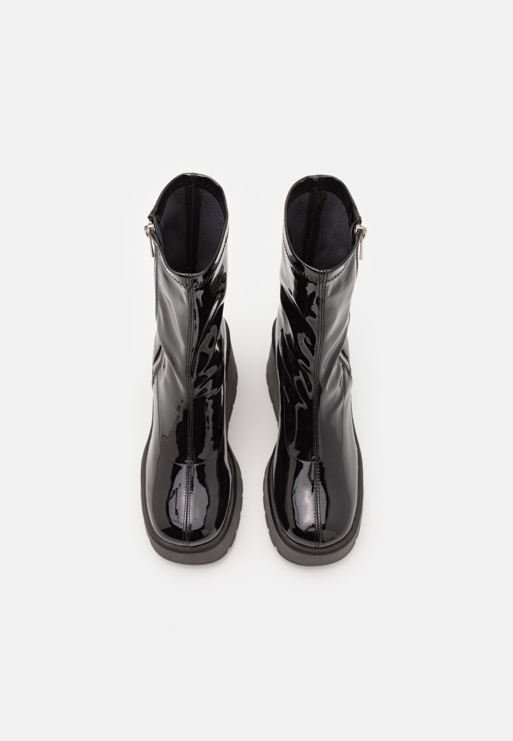 Botas de cano curto com plataforma Even&Odd - pretas