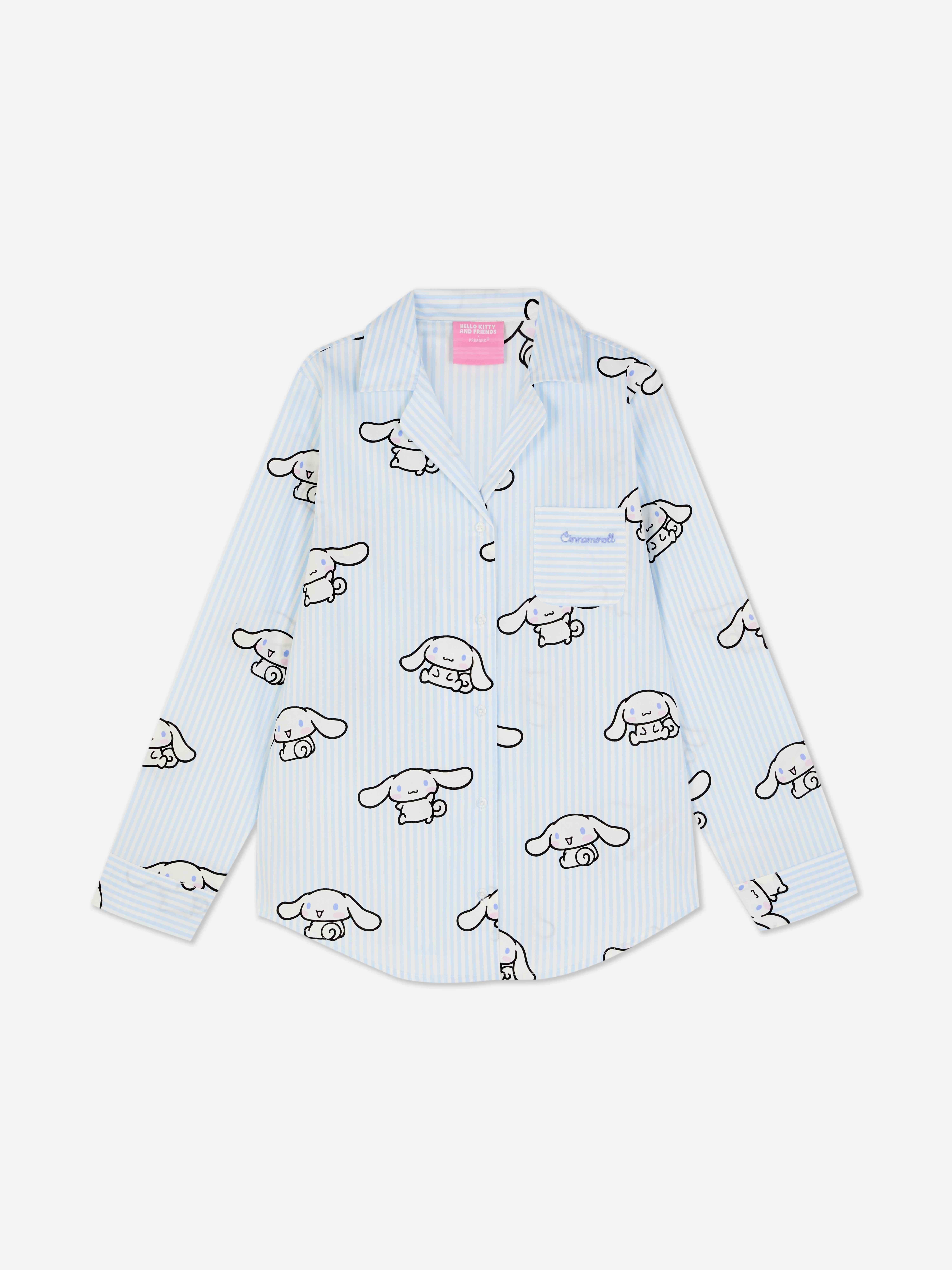 Tricou de pijama cu dungi Hello Kitty. Un tricou de pijama cu Cinnamoroll și Kitty White în rolurile principale.