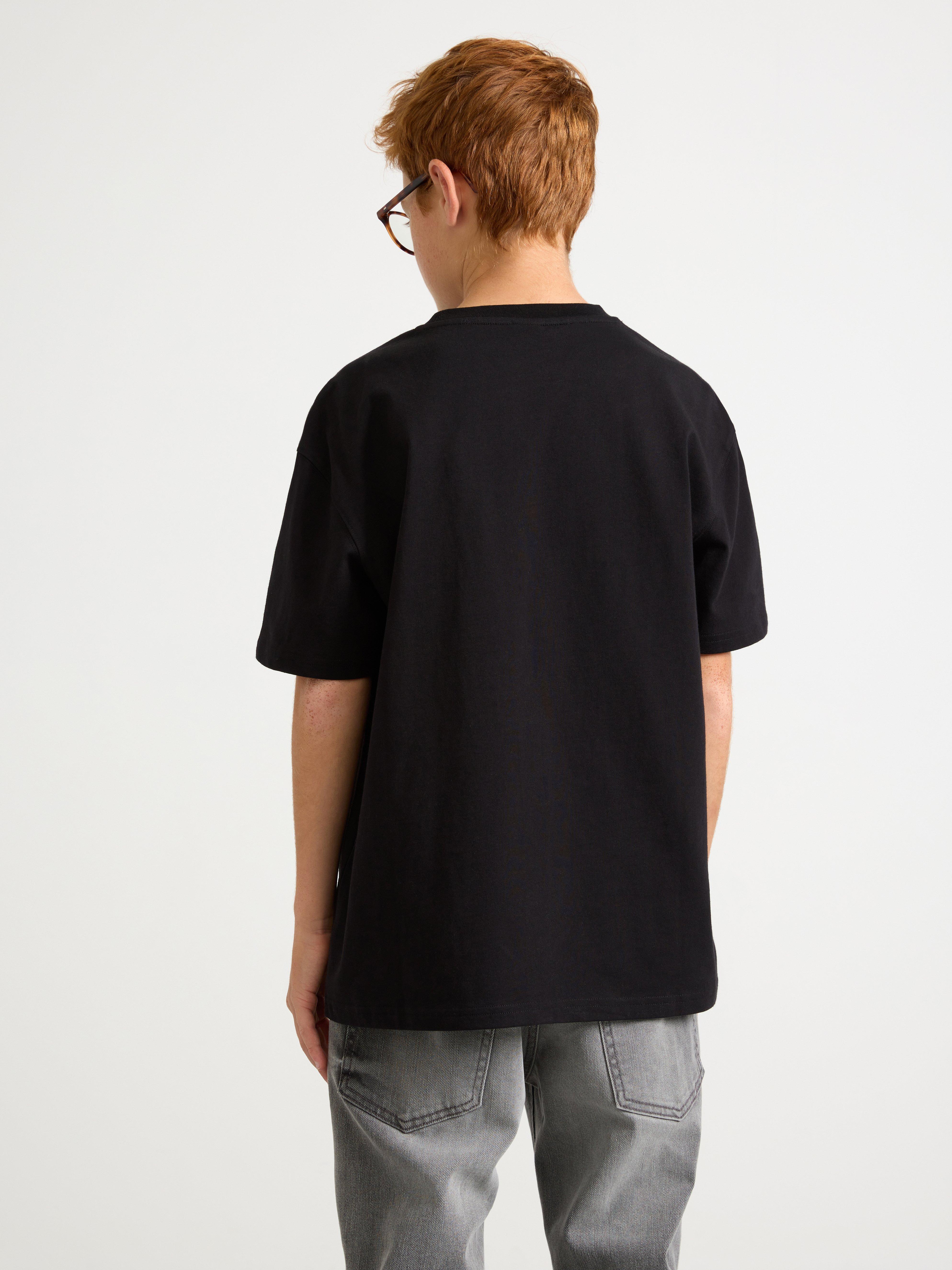 Camiseta preta oversized