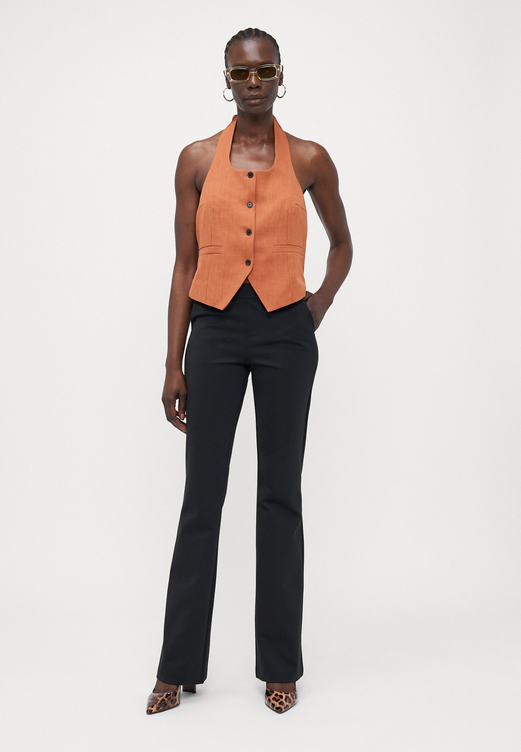 ONLY Tall ONLPEACH LIFE FLARED - Broek - zwart