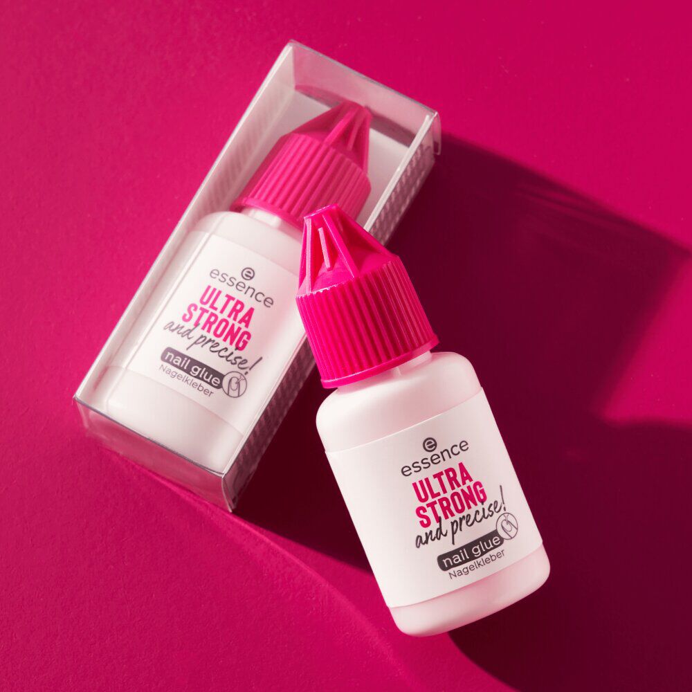 Essence Ultra Stark & Precis