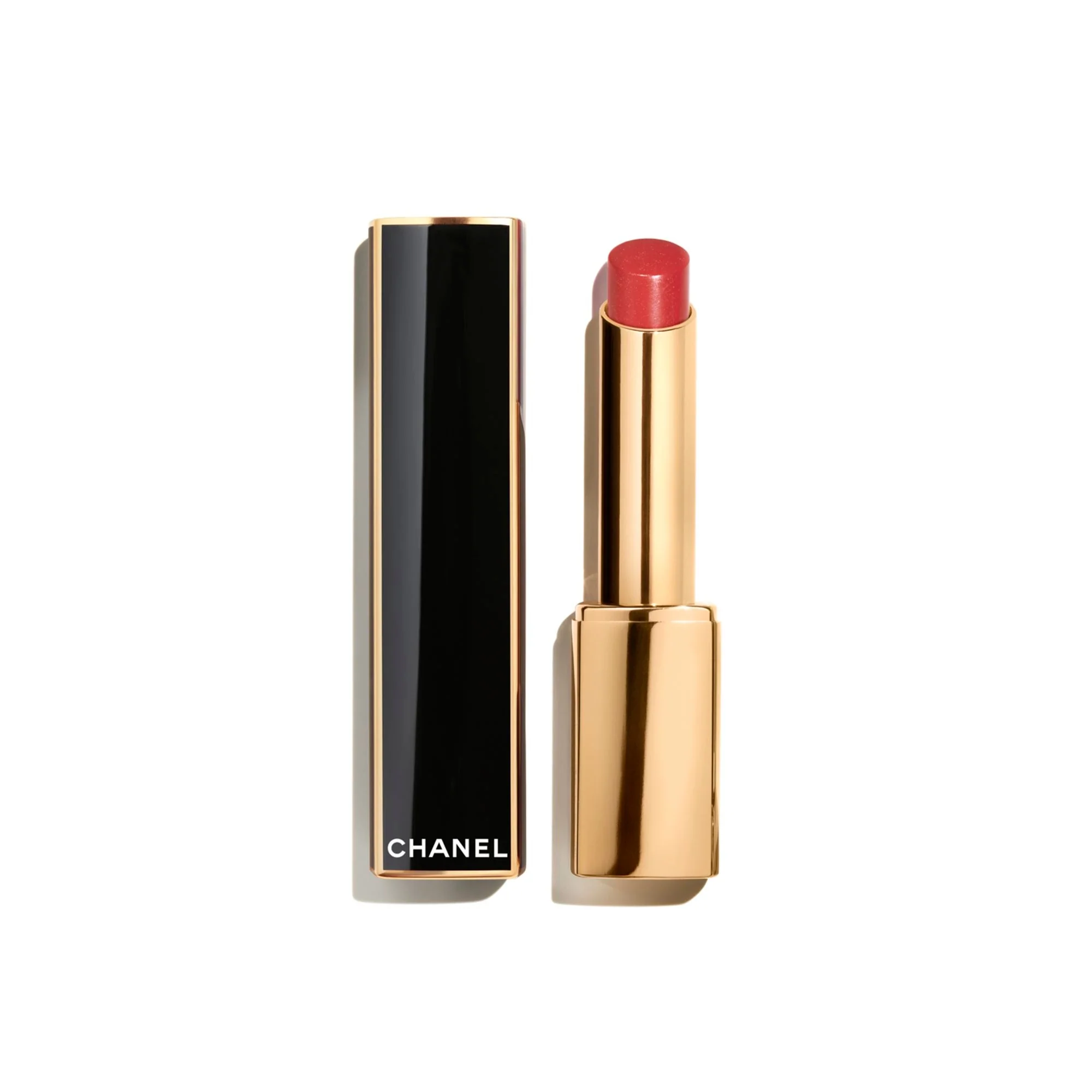 ROUGE ALLURE L'EXTRAIT - IL ROSSETTO AD ALTA INTENSITÀ ESTRATTO DI LUCE E TRATTAMENTO. RICARICABILE