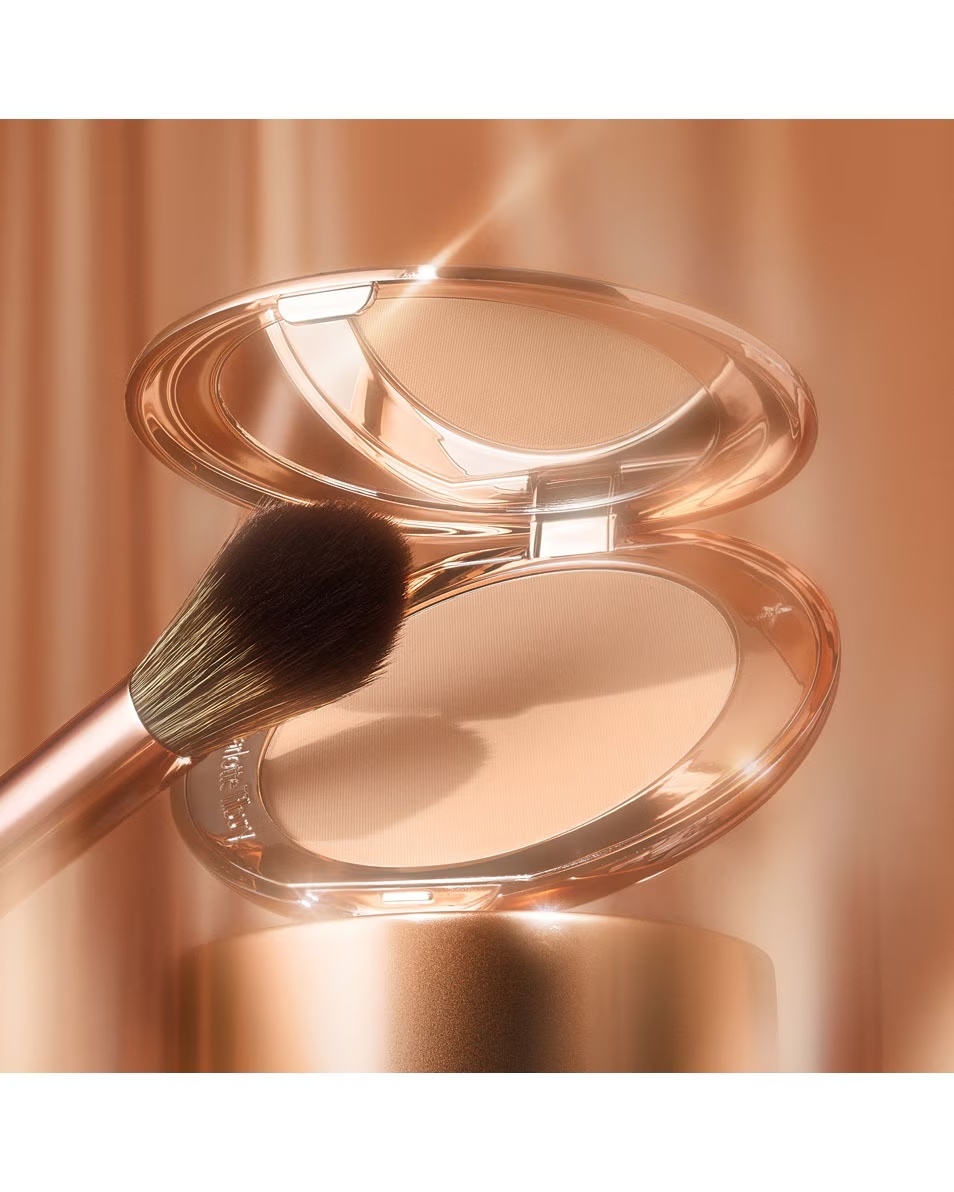 Pudră de finisare impecabilă cu aerograf CHARLOTTE TILBURY
