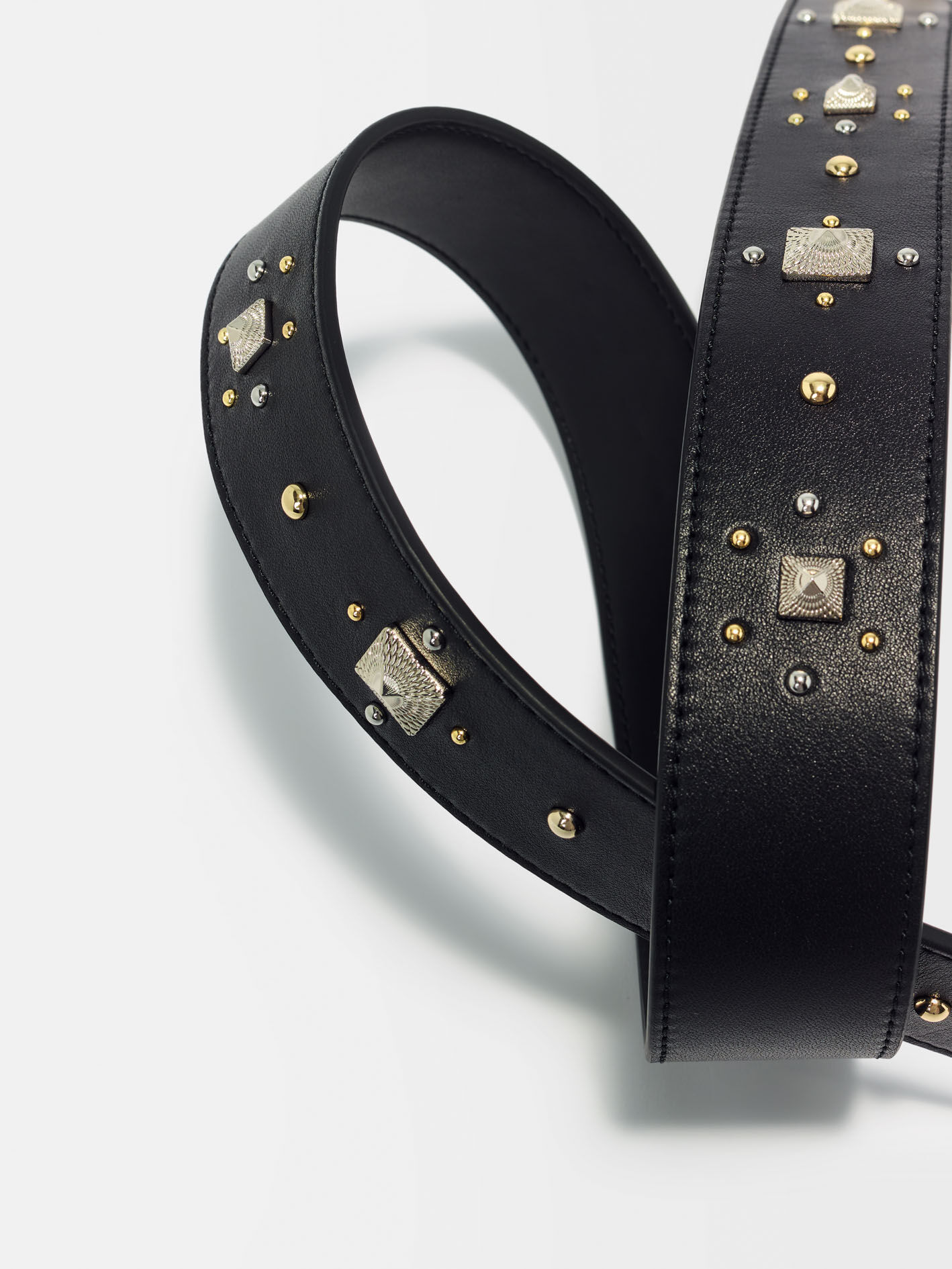 Leren schoudertas met studs - Zwart