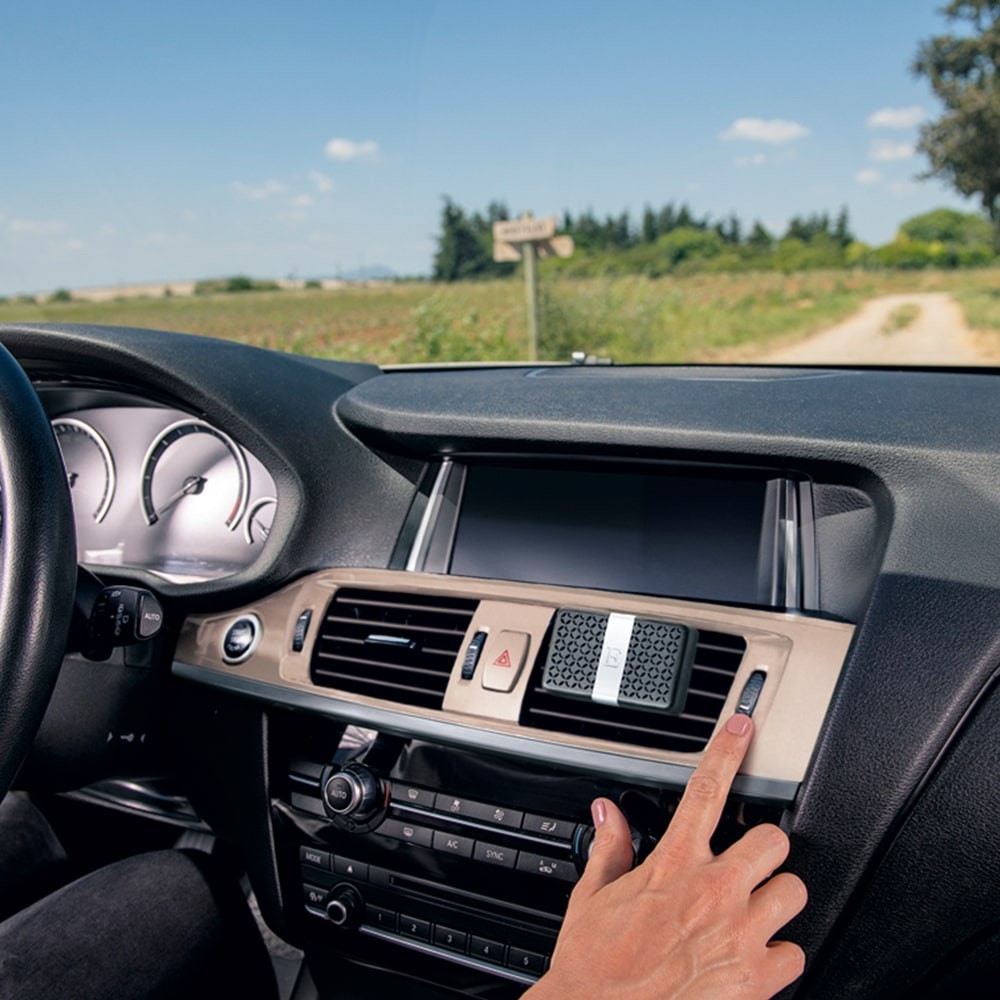Esteban RECHARGES PARFUMÉES POUR DIFFUSEUR DE VOITURE & POCHETTE À PARFUM