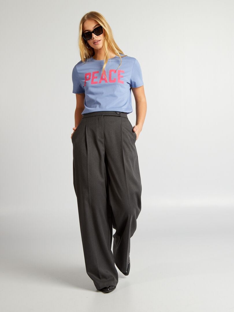 Camiseta com estampa de corações - AZUL