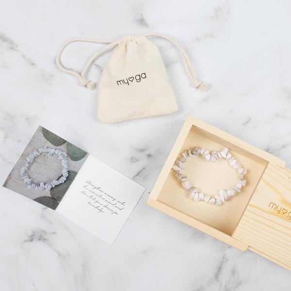 Myga Chip -rannekoru - Howlite