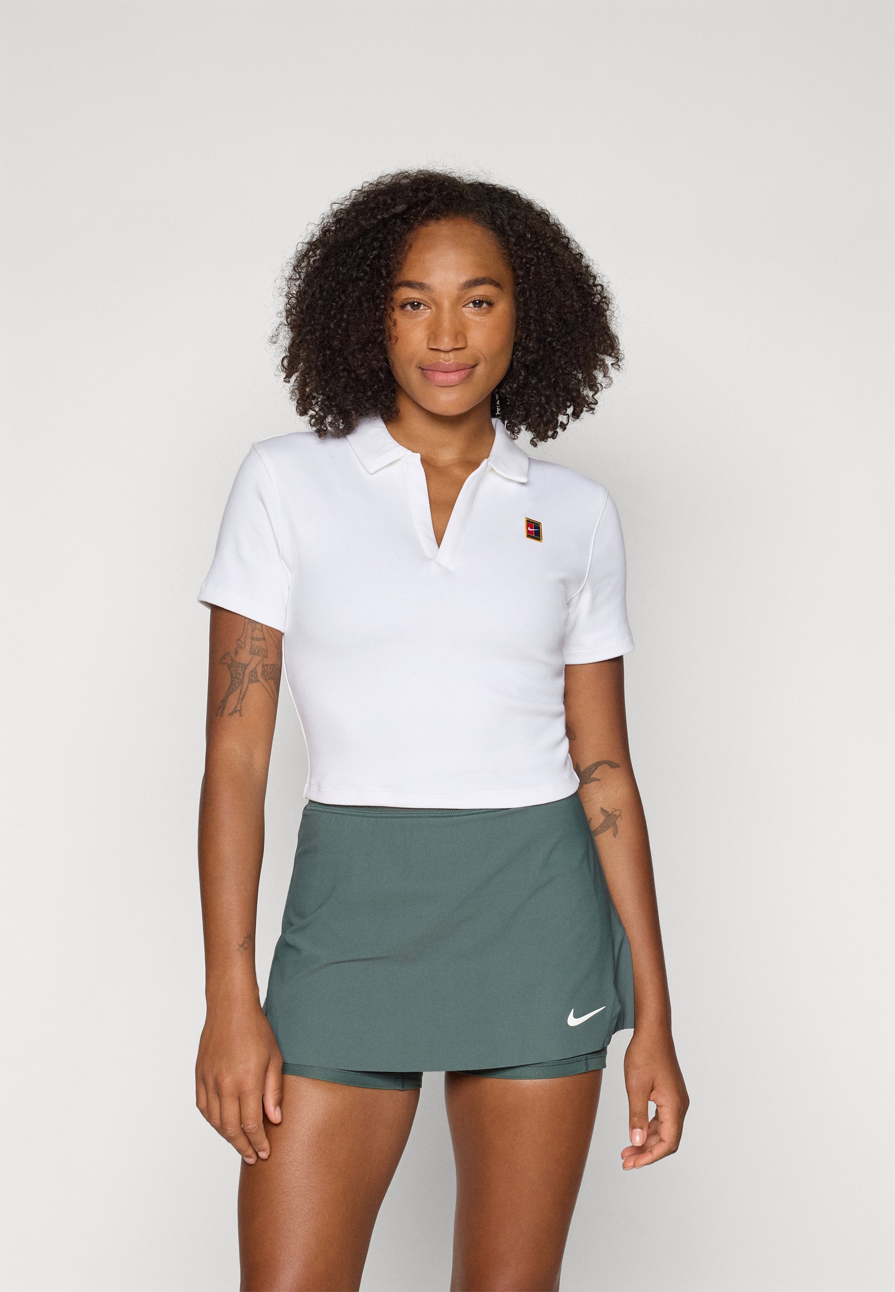 Nike Performance NIKECOURT HERITAGE CROP TOP - Poloshirt - weiß