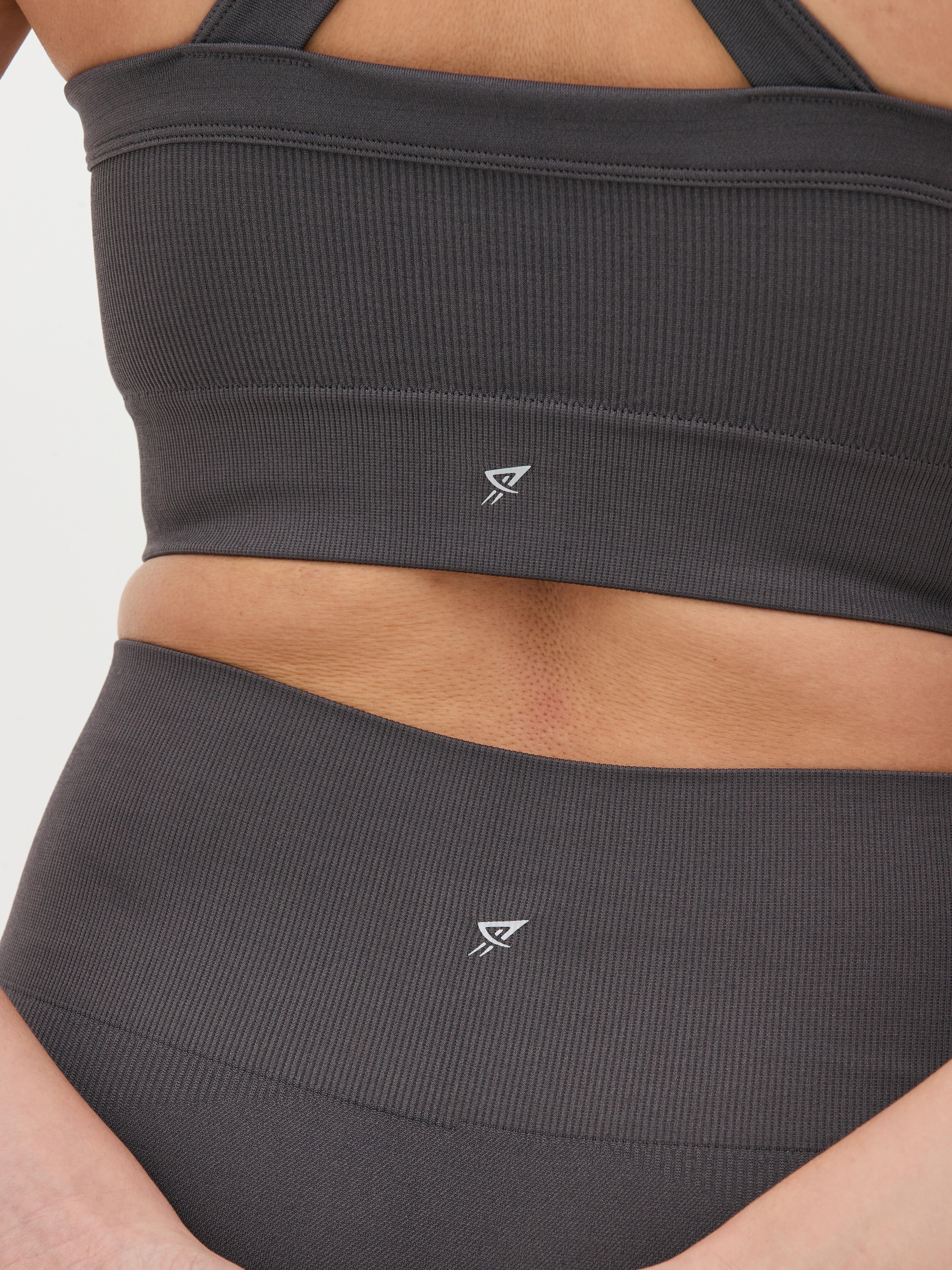 Varrás nélküli sportleggings Ezzel a sportleggings-szel minden edzésed zökkenőmentes lesz.