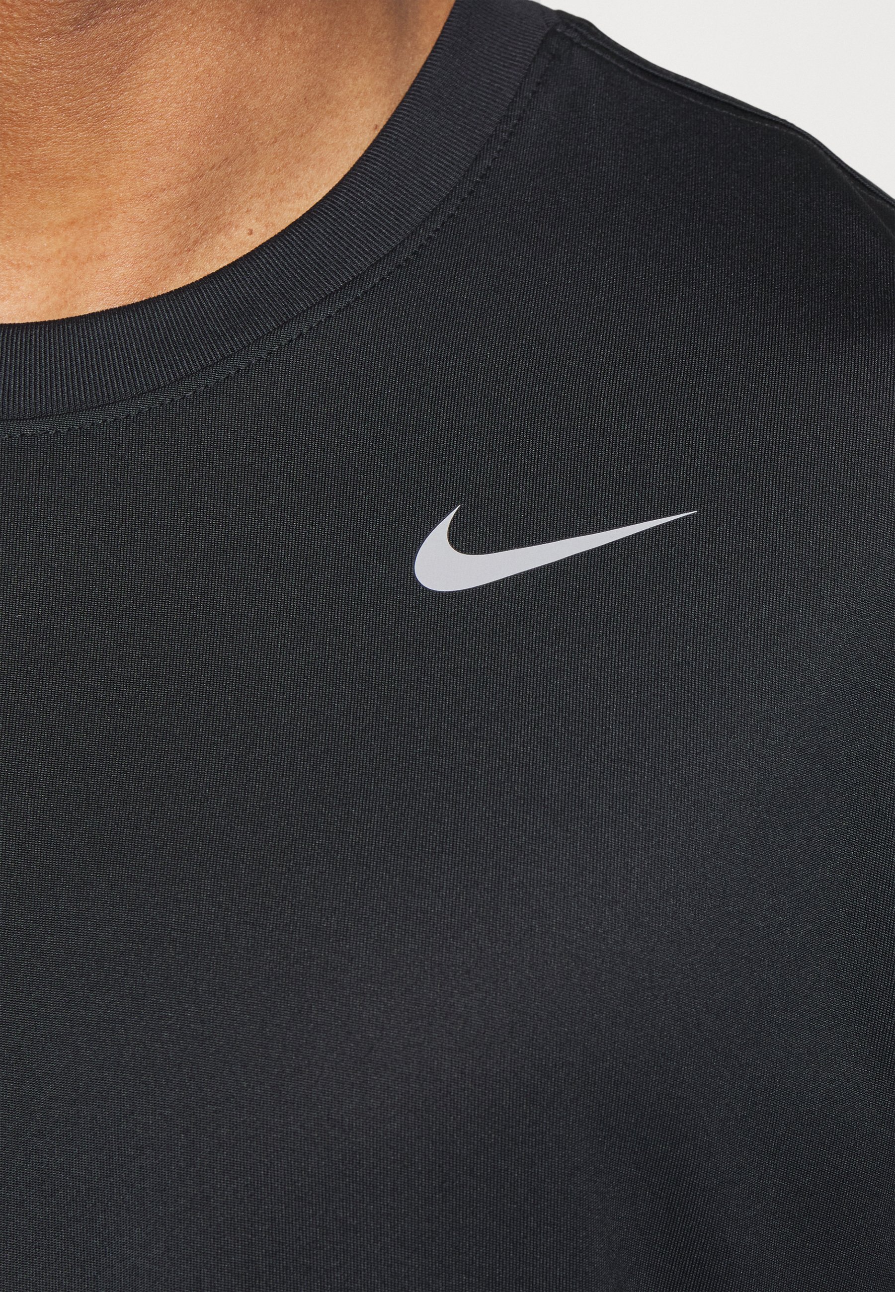 Nike Performance TEE RESET - Maglia a maniche lunghe - nero/argento opaco