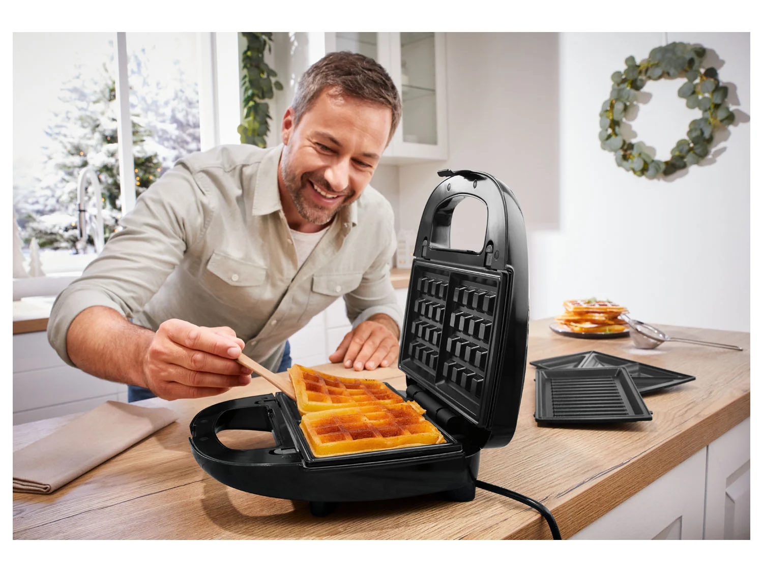 SILVERCREST® KEITTIÖTYÖKALUT voileipägrilli »SSMW 750 D2«, 3-in-1, irrotettavilla levyillä