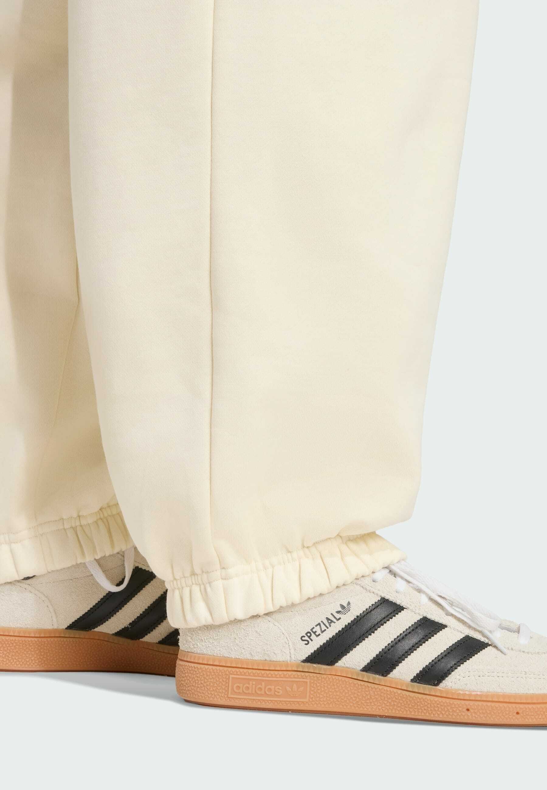 adidas Originals ESSENTIALS LINEAR JOGGER - Pantaloni della tuta - bianco crema