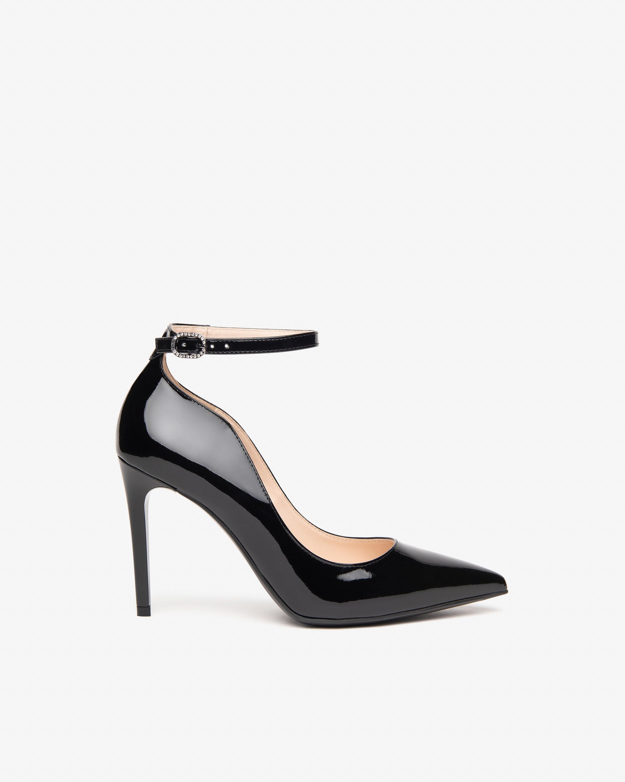  Damen-Pumps aus Lackleder
