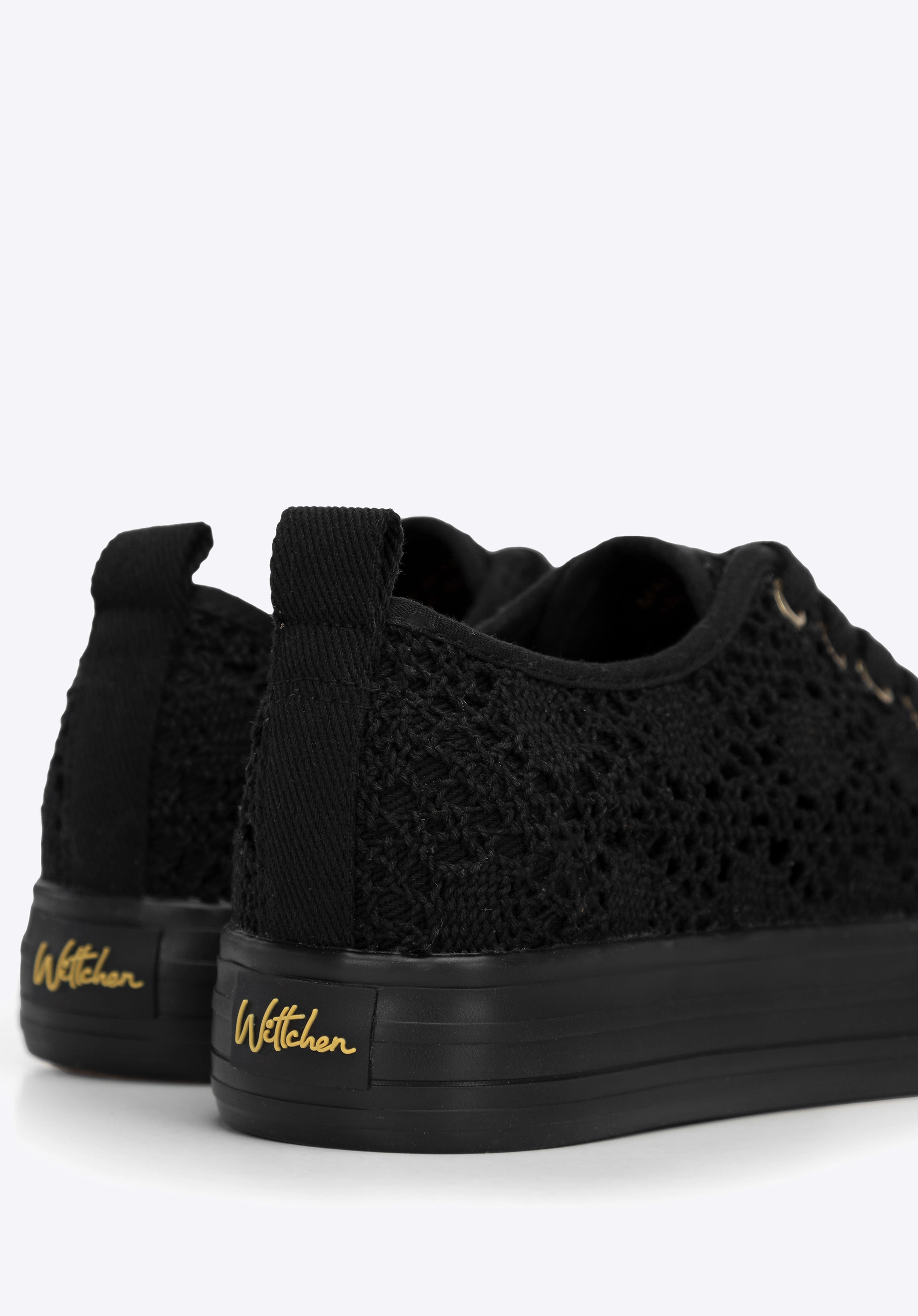 Damskie sneakersy ażurowe czarne