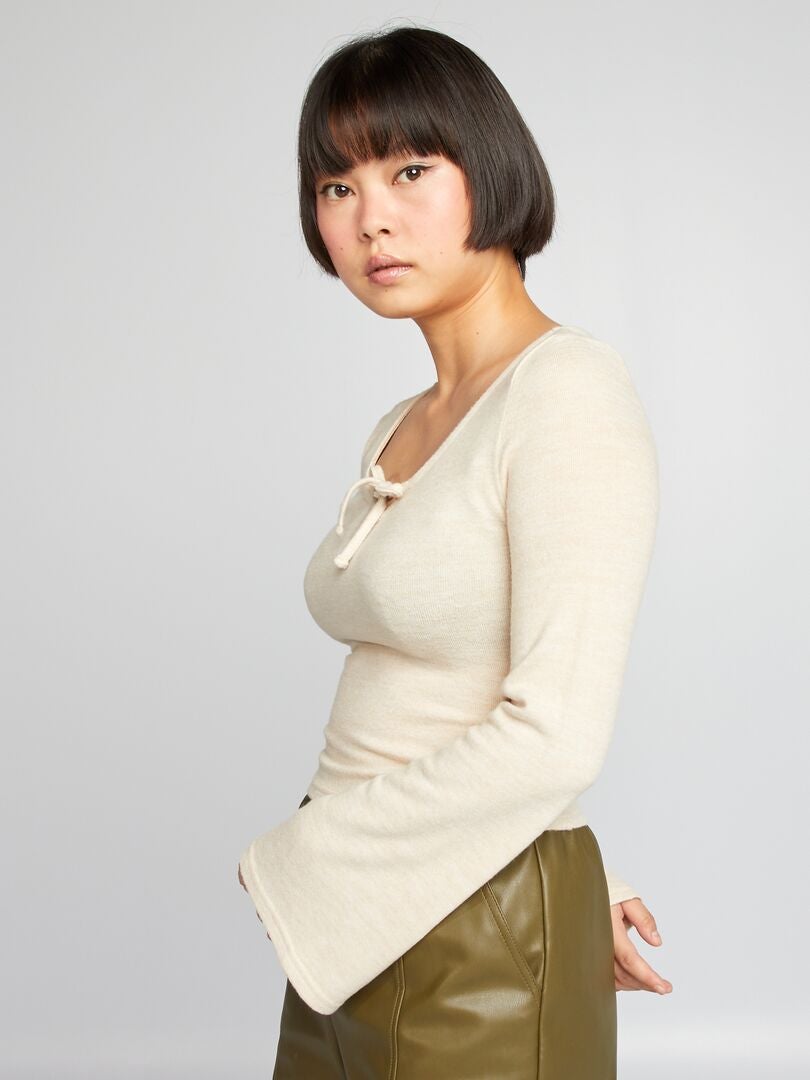 Zacht gebreid T-shirt - BEIGE