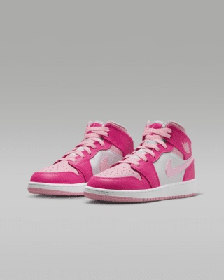 Air Jordan 1 Mid Older Kids' Shoes