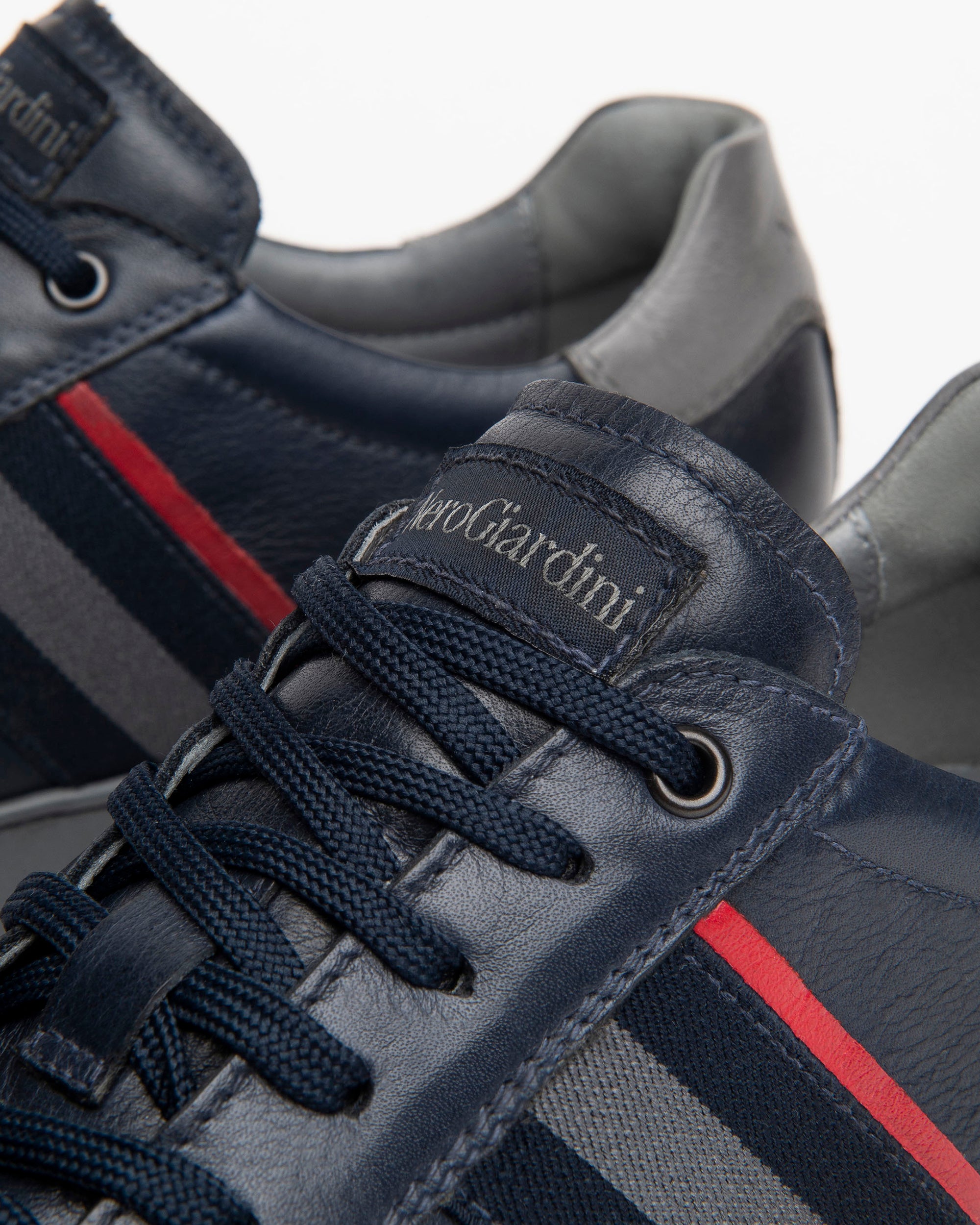  Herren-Sneaker aus Leder
