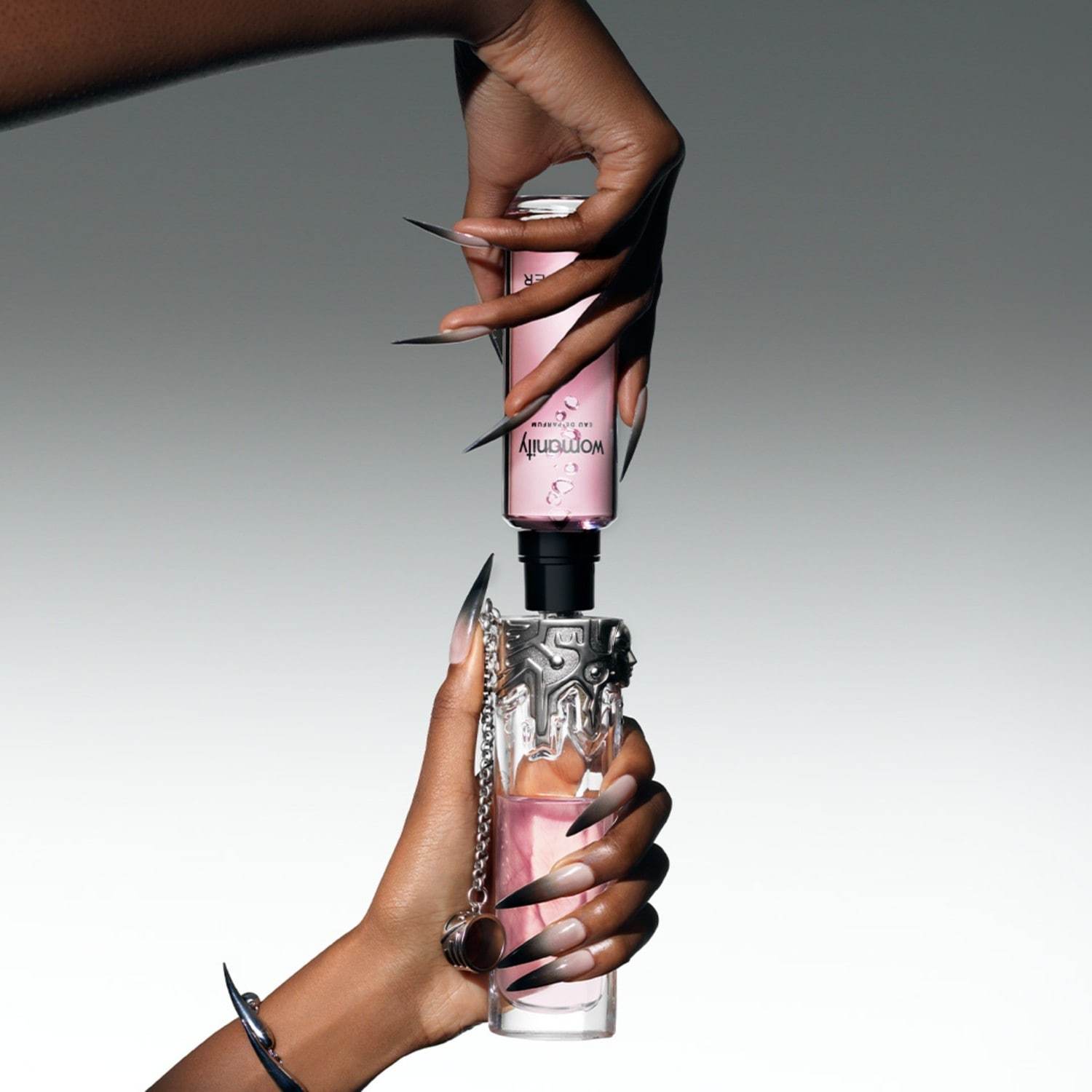 MUGLER Eau de Parfum Womanity - 100 ml - papildymo pakuotė