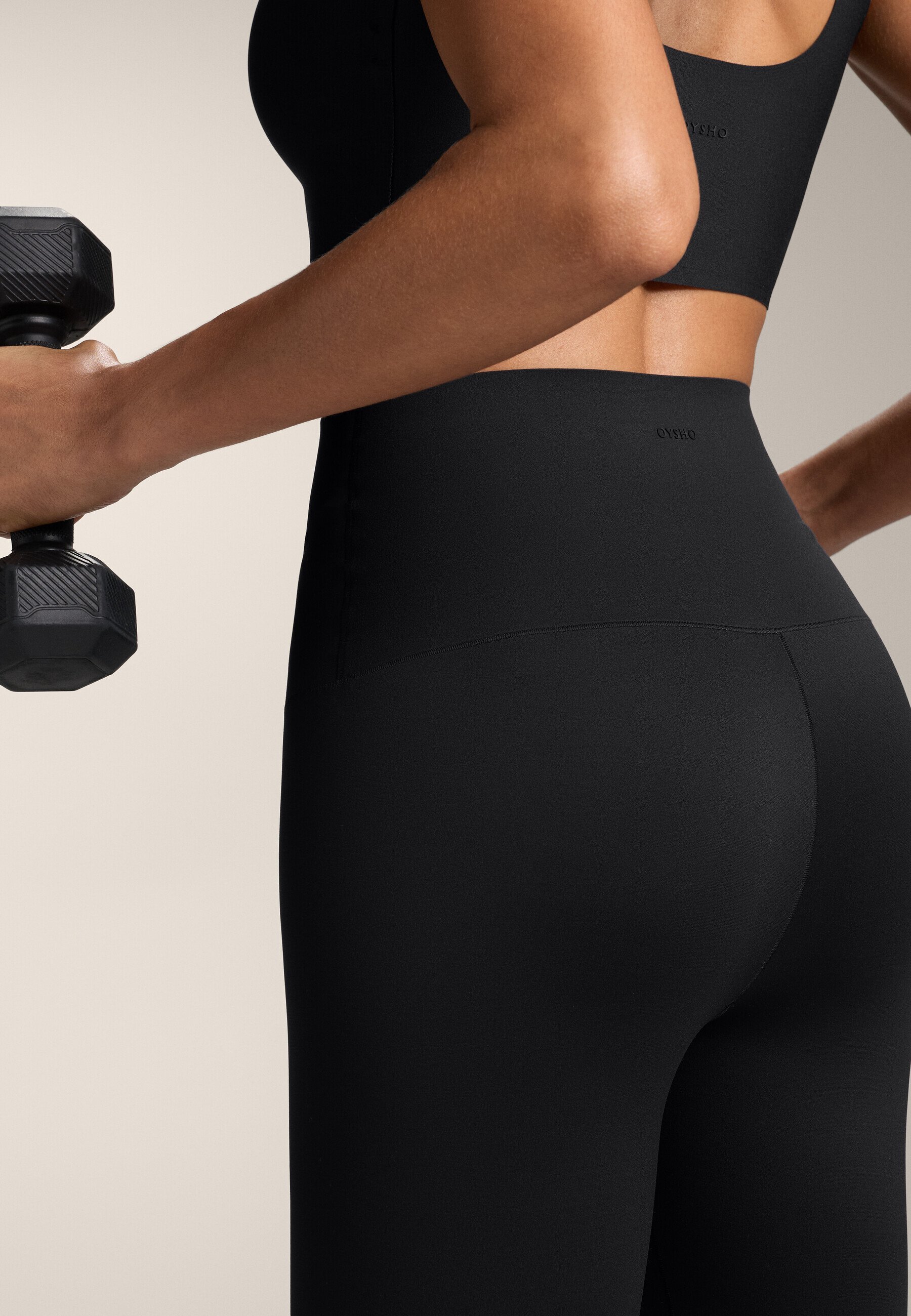 OYSHO PERFECT ADAPT SUPER-HIGH-RISE ANKELLANGE 65CM - Leggings - black