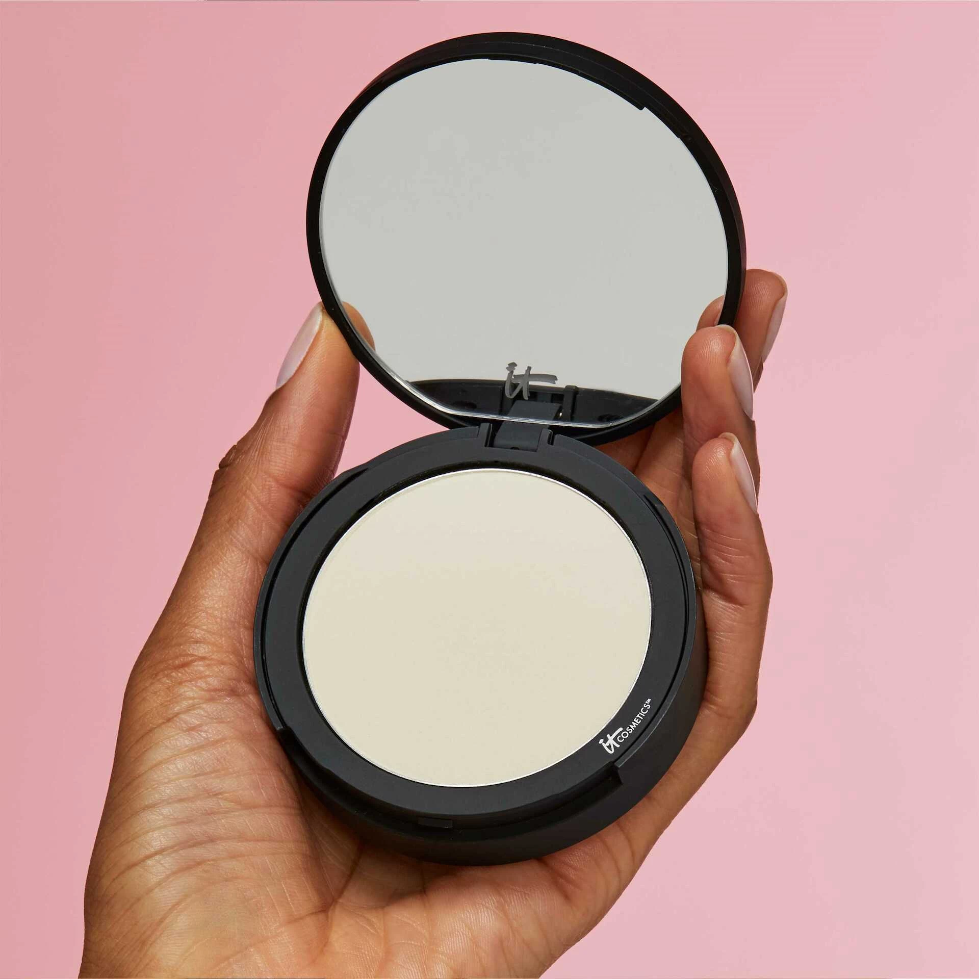 Bye Bye Pores Pressed™ Pórusmentes Finish Airbrush Púder Áttetsző - IT Cosmetics