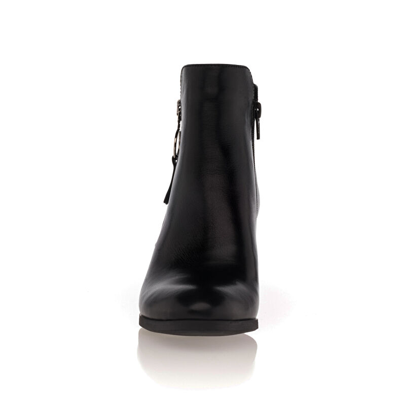 Schwarze Damenstiefel / Stiefeletten
