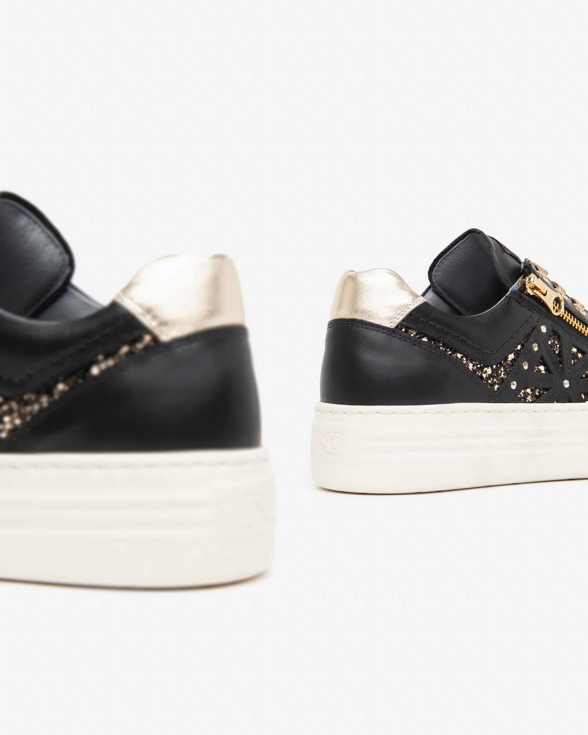  Damen-Sneaker aus Leder und Funktionsmaterial