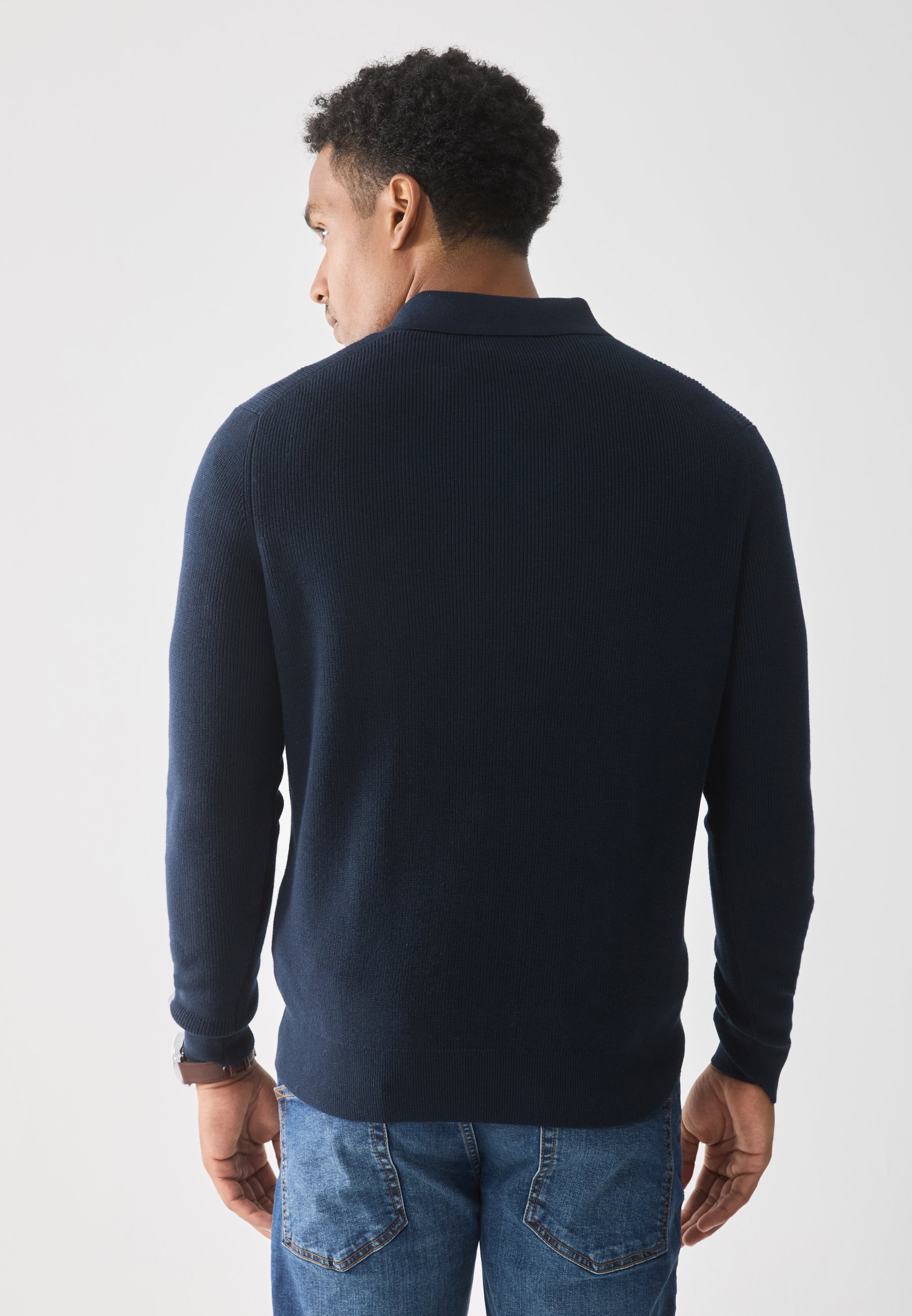 Pier One Jumper – Himmelskapitän