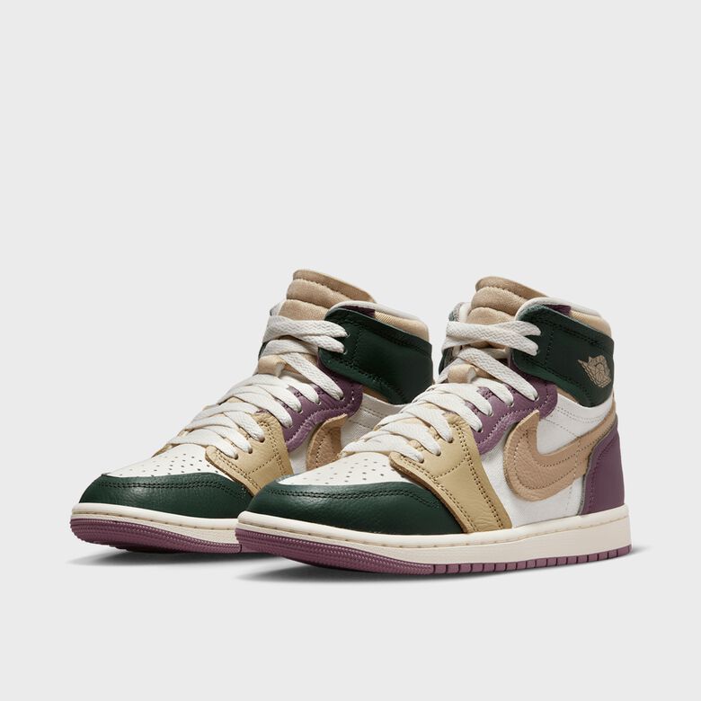 WMNS Air Jordan 1 MM High