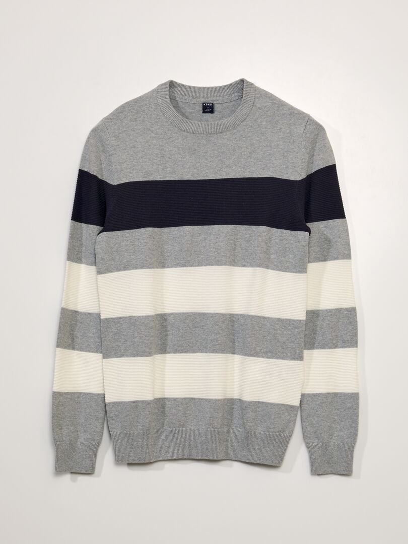 Sweter w paski - SZARY