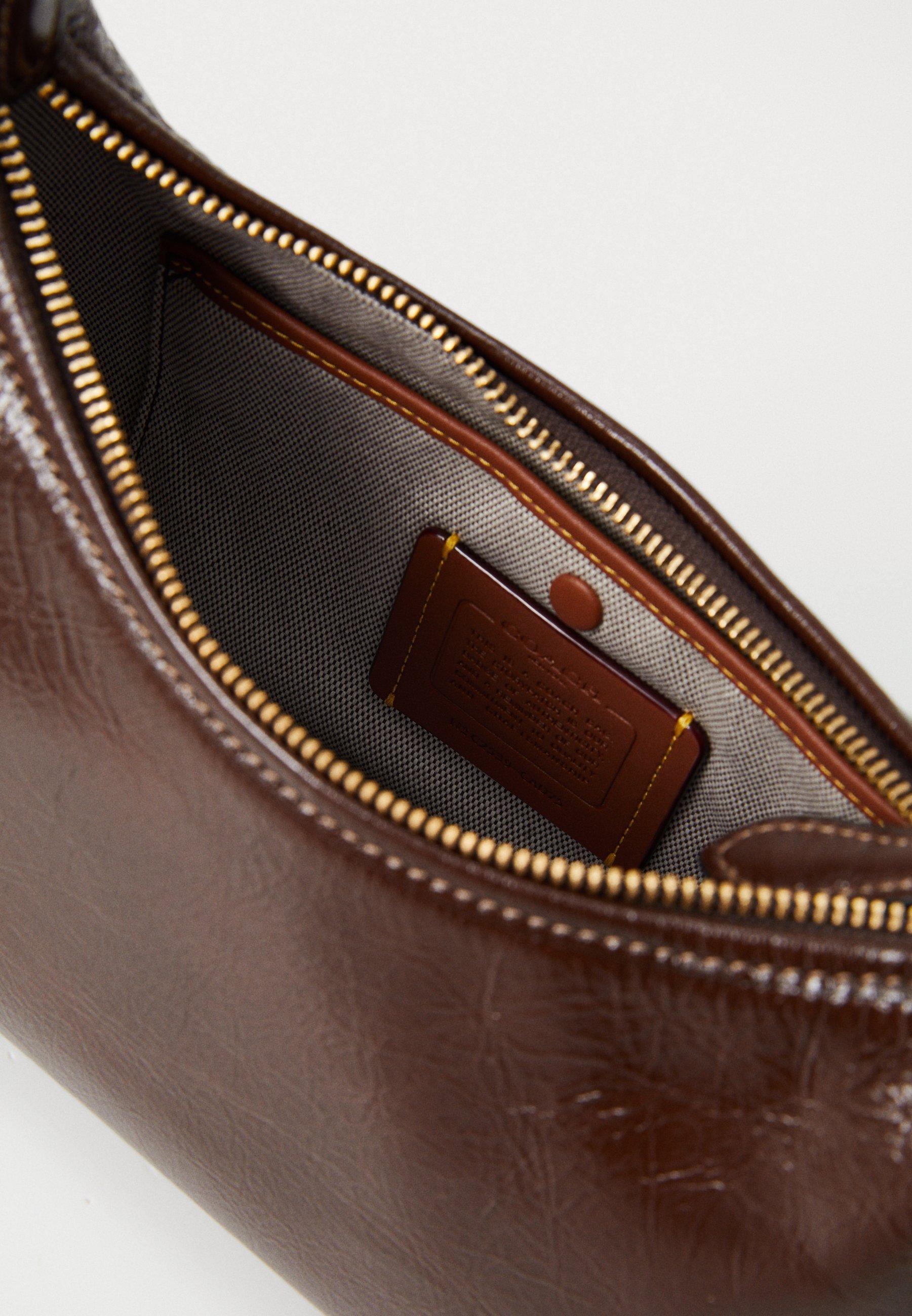 COACH JULIET SCHOUDERTAS 25 - Crossbodytas - esdoorn