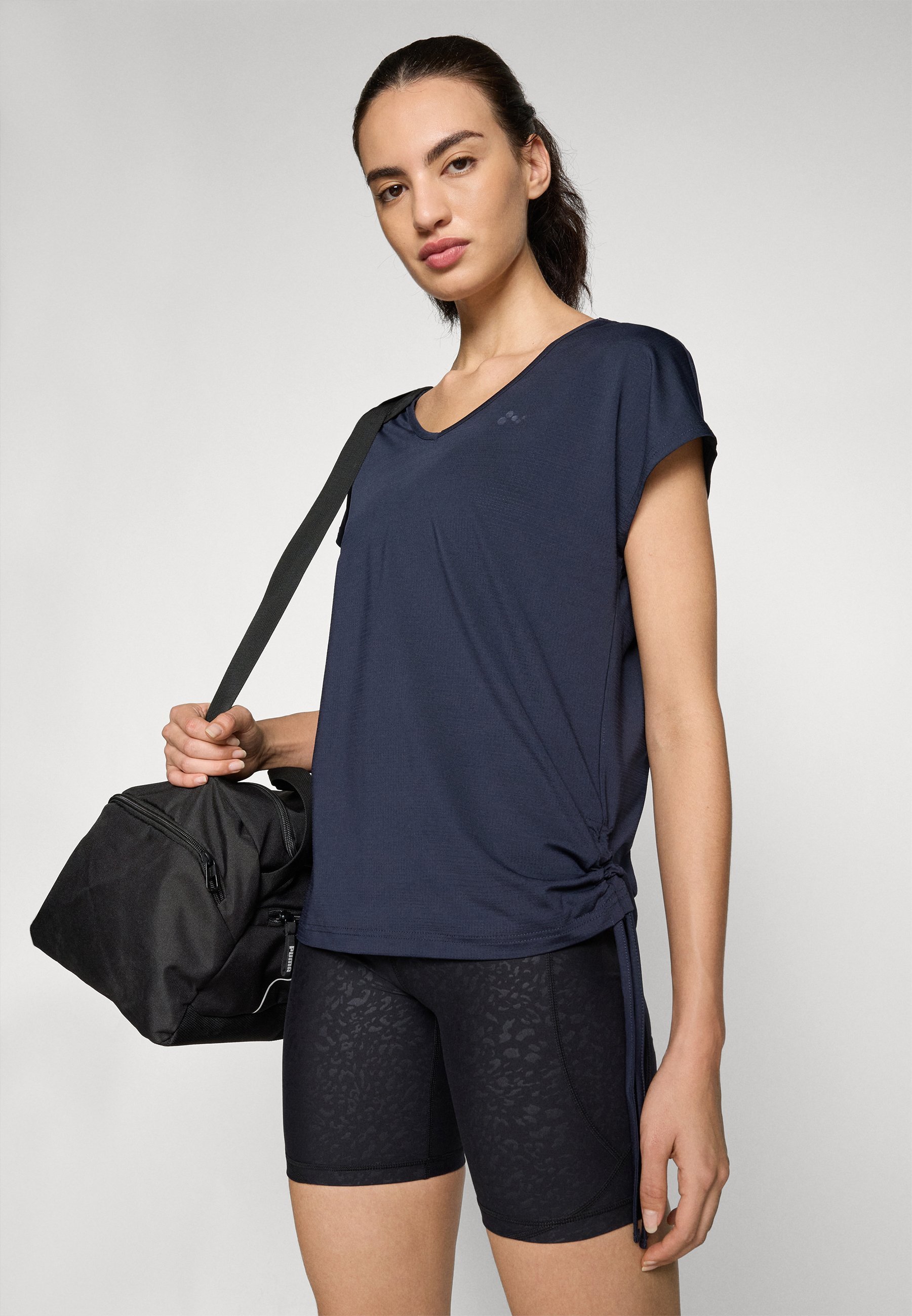 Camiseta esportiva ONLY Play ONPAUB SMILA BAT LOOSE TOP - céu noturno