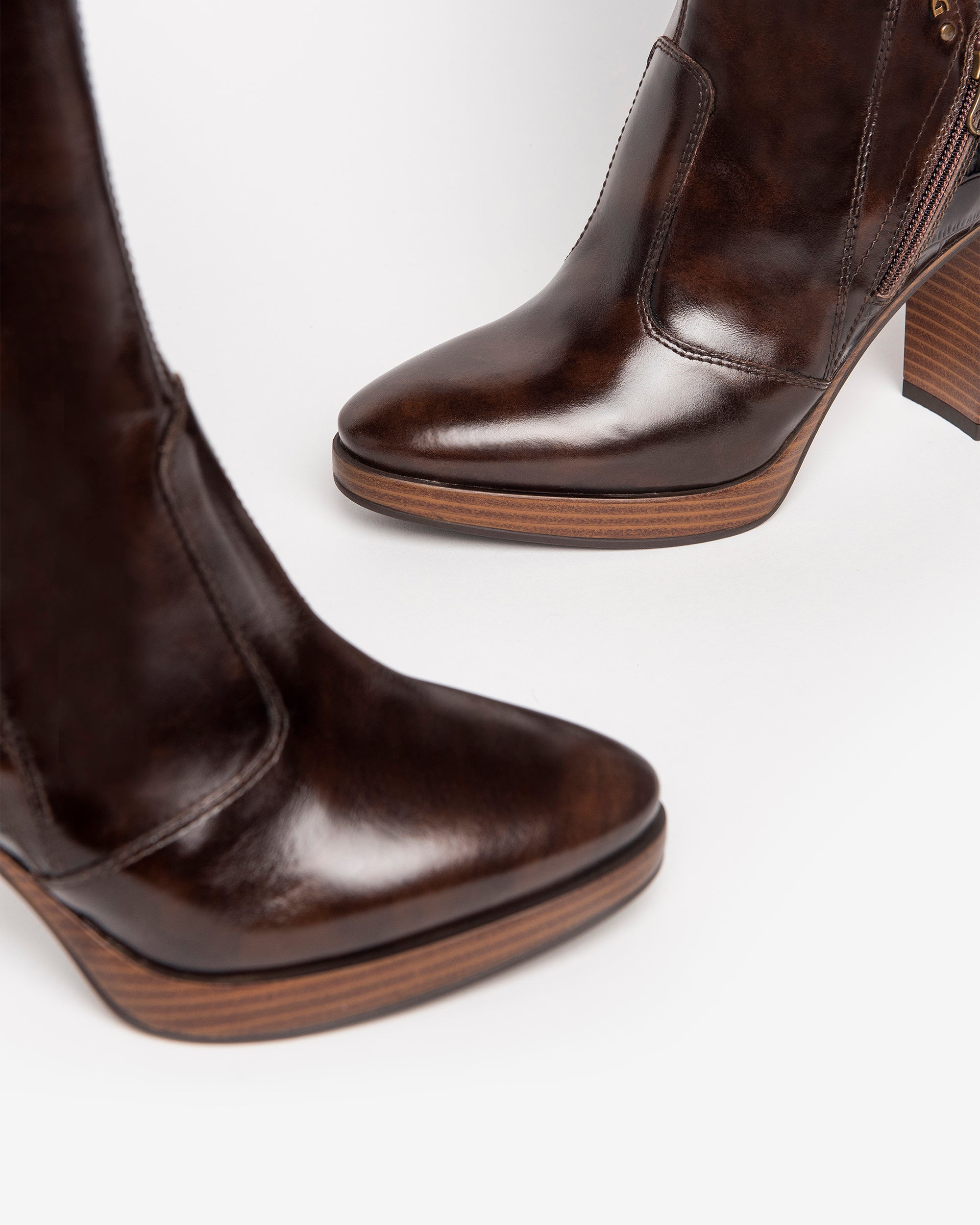  Bottes en cuir pour femmes