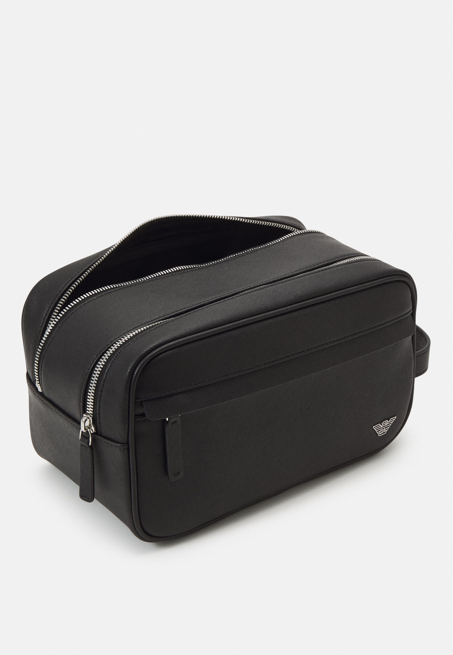 Emporio Armani Reizen