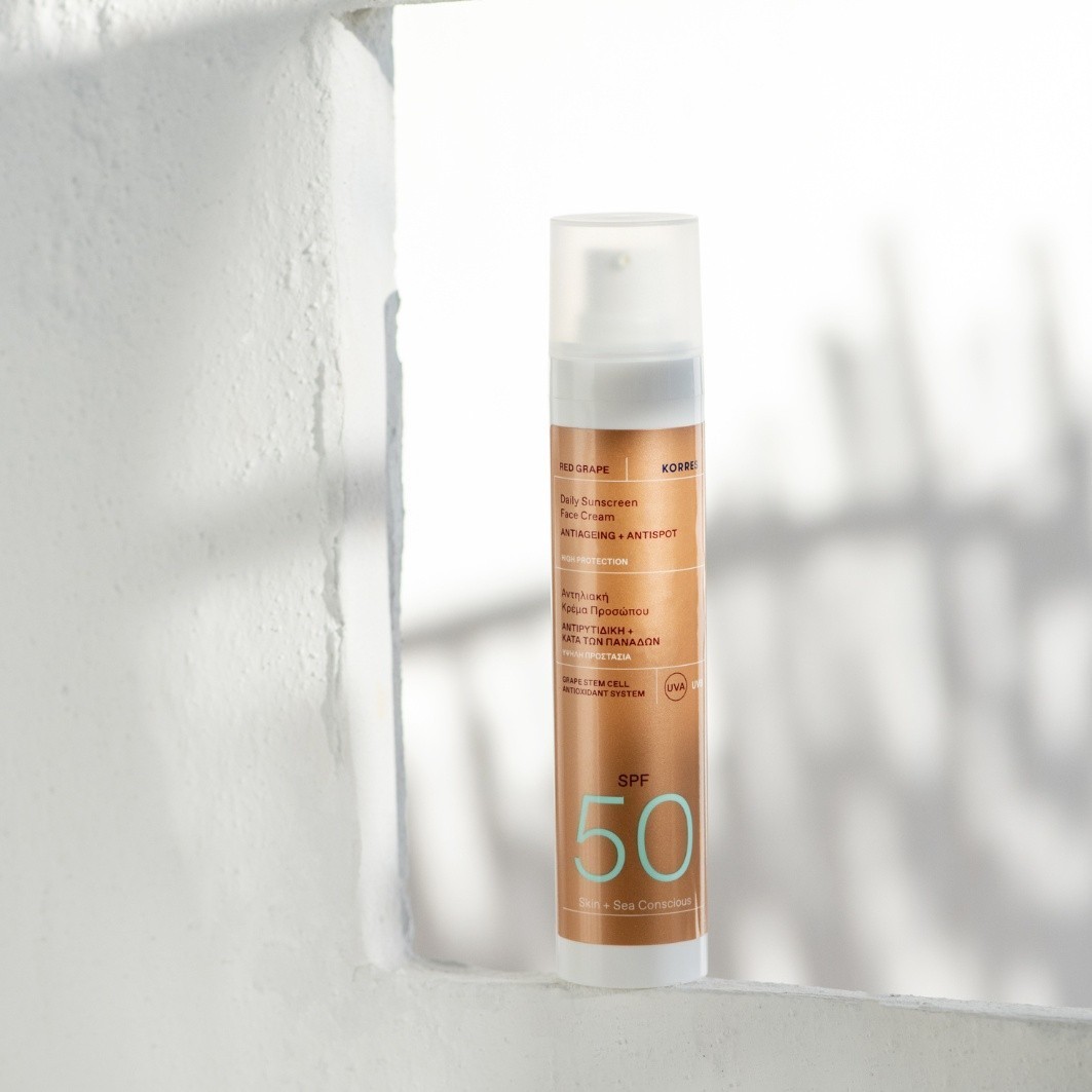 KORRES krema za sunčanje za lice s crvenim grožđem SPF 50 - 50 ml