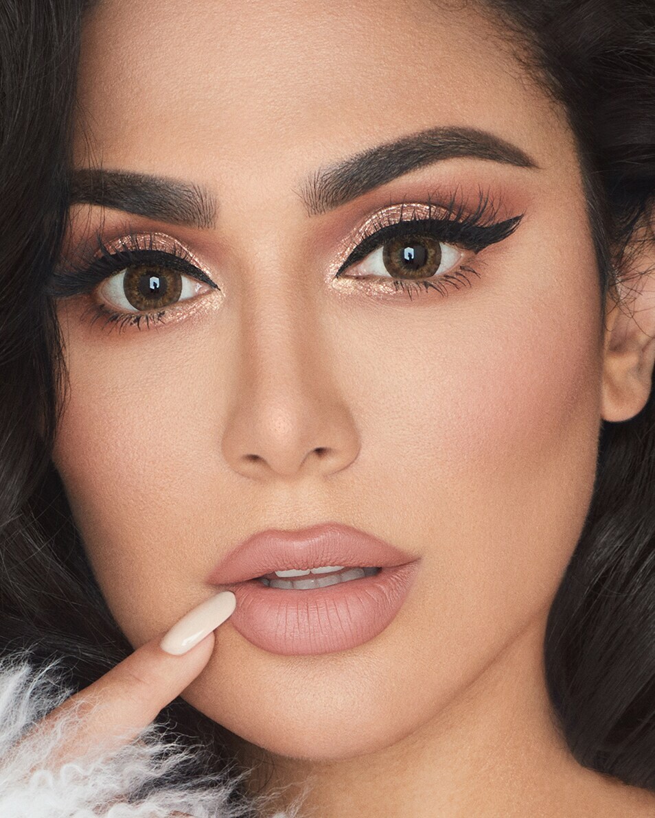 HUDA BEAUTY LASHES VALSE WIMPERS
