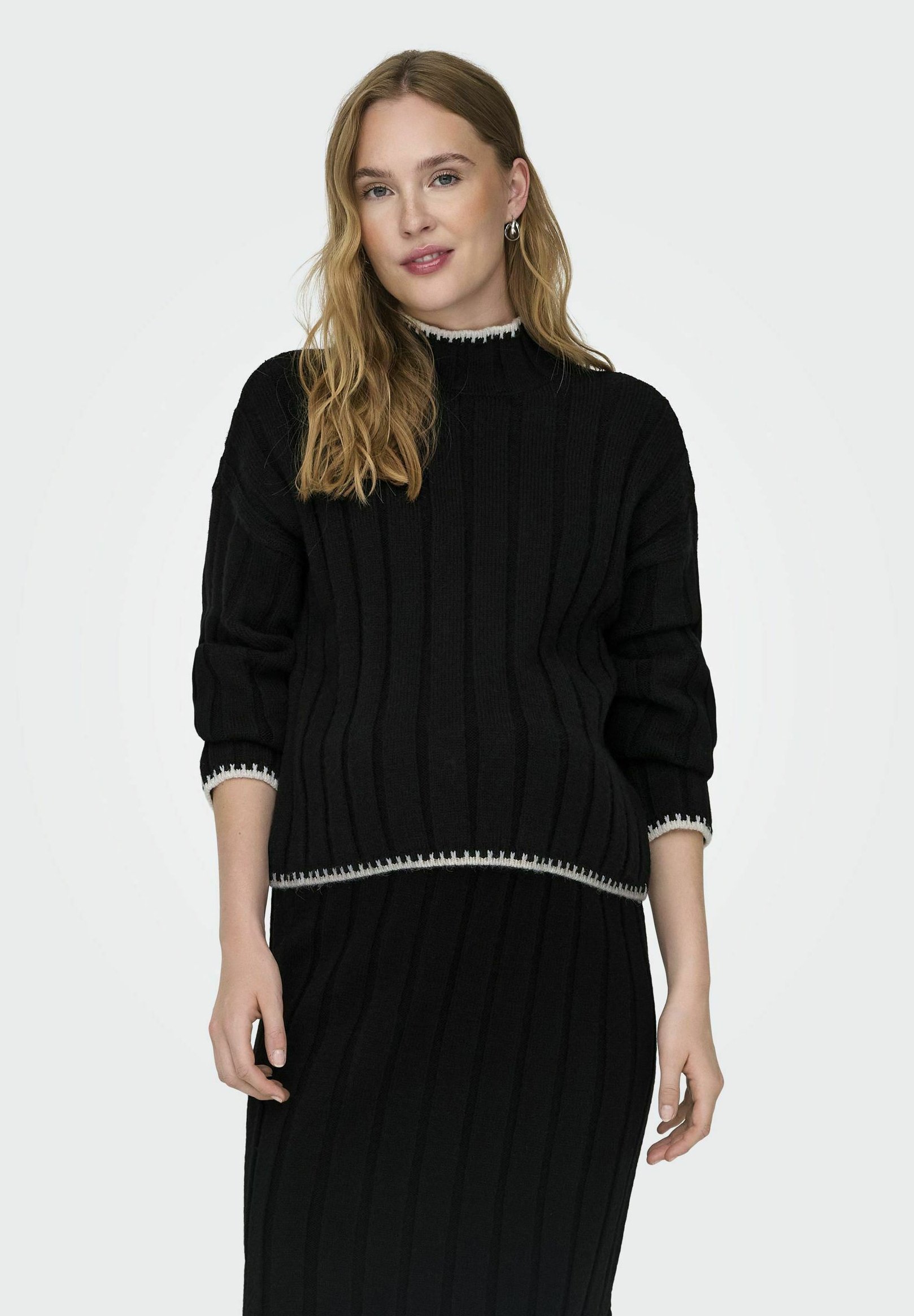 ONLY MATERNITY MCHICK STITCH HIGHNECK - Trui - zwart