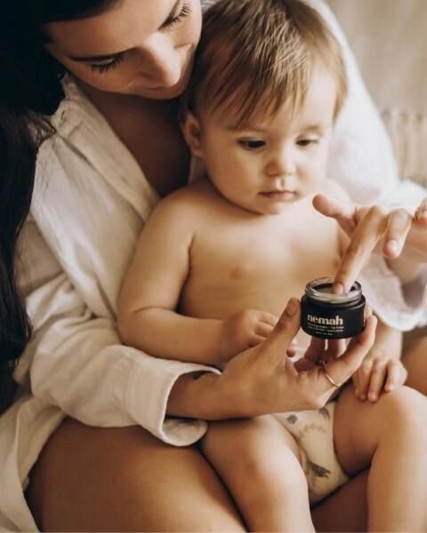 Nemah renewing nipple + lip balm